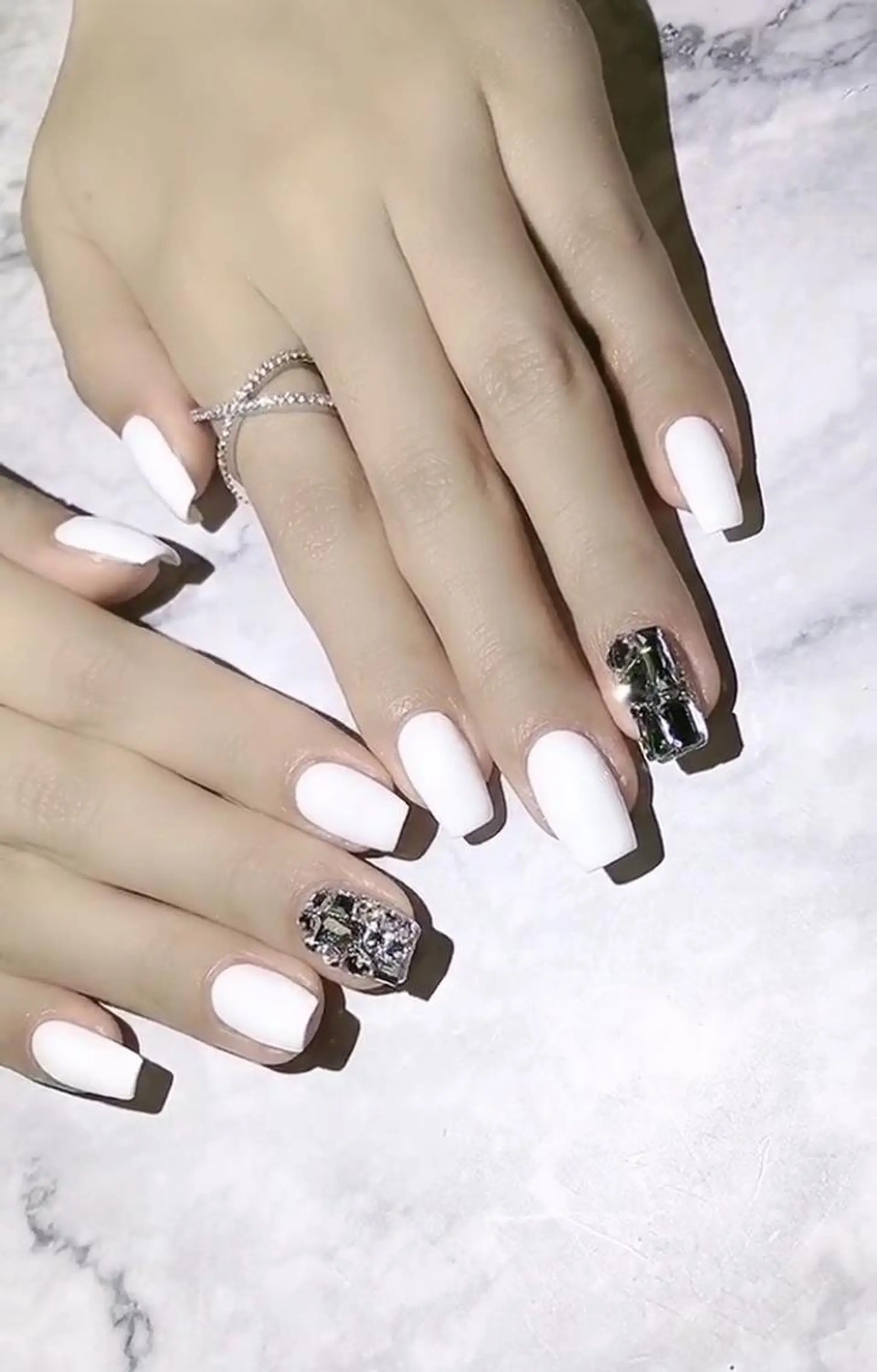 ネイル 💅ネイルサロン ブラン🌈かすみのネイルデザイン