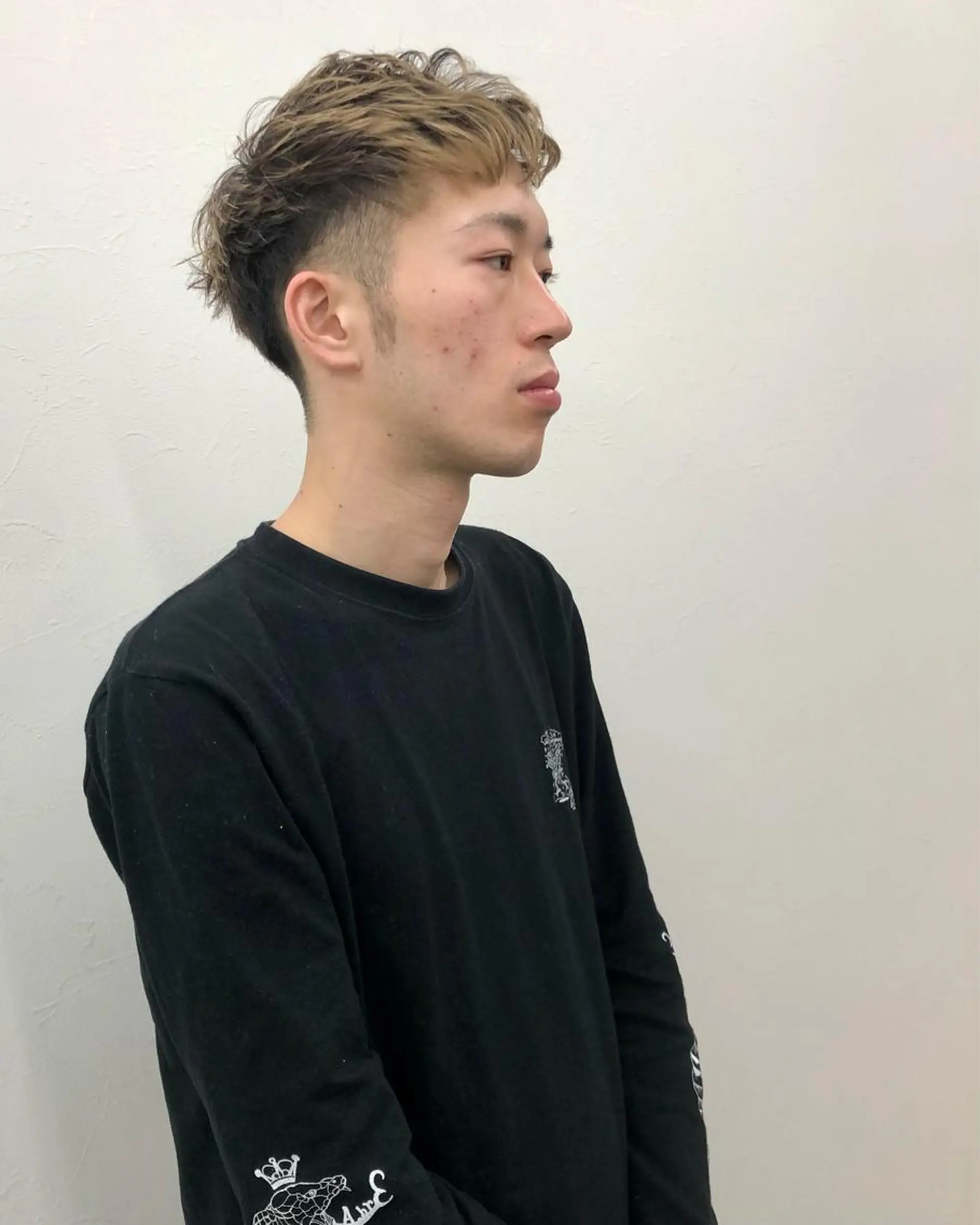 ショート カラー メンズ ショートボブ メンズブリーチ メンズハイライト メンズハイトーン メンズインナーカラー カット ヘアカラー KEPKA ヤマグチ 天神 今泉のヘアスタイル