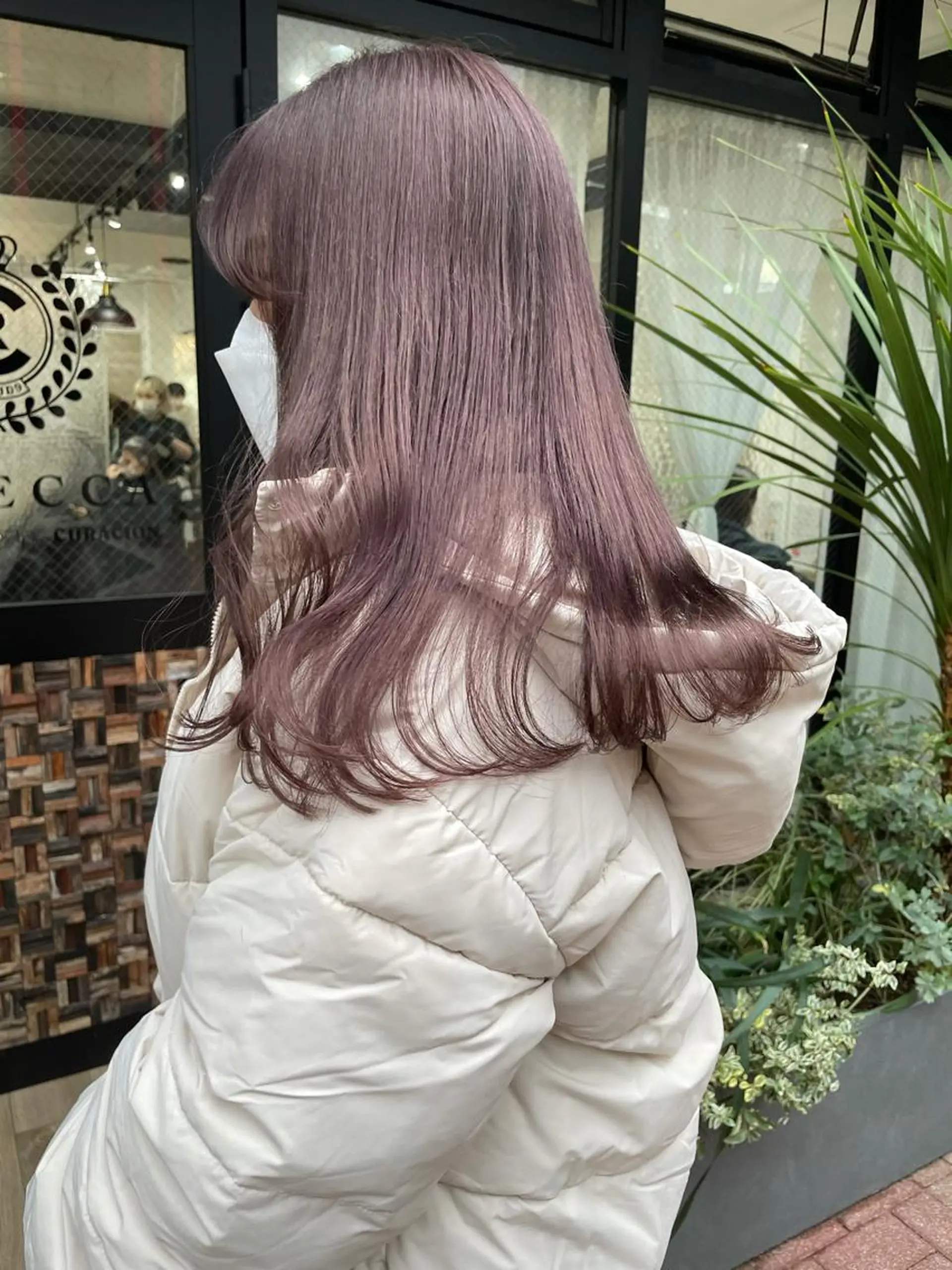 ロング カラー ブリーチ ヘアカラー トリートメント salowin梅田所属・レイヤー/顔周り /AKARIのヘアスタイル