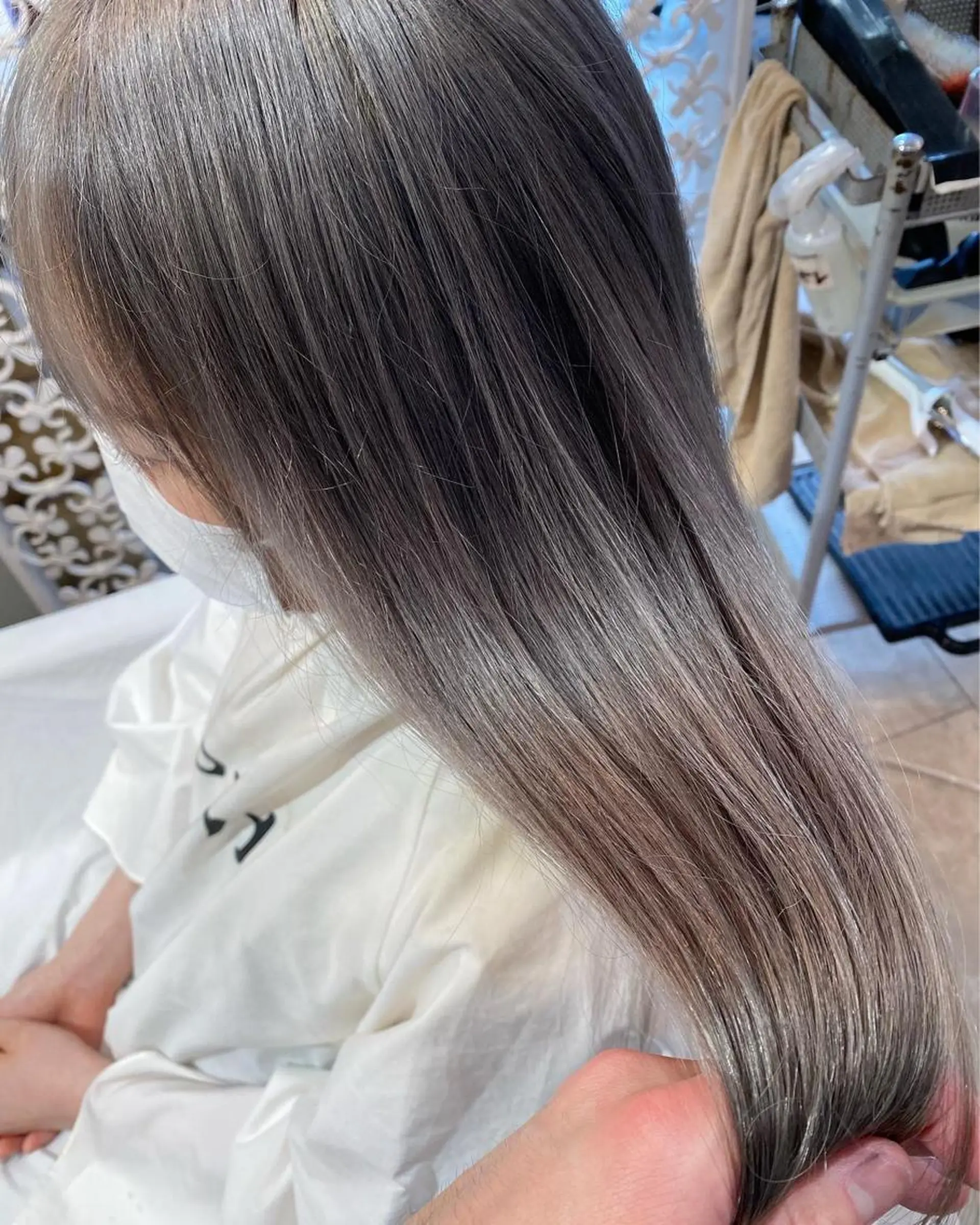 セミロング カラー ブリーチ ケアブリーチ シルバー 梅田中崎町髪質改善 /オキヒロト/エコルのヘアスタイル