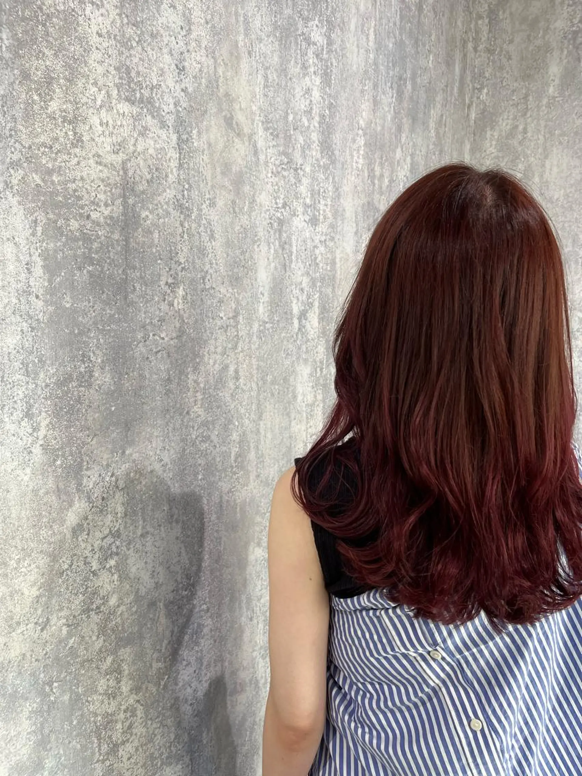 セミロング カット ヘアカラー トリートメント 詩乃🎀ピンク 暖色系🫧レイヤーのヘアスタイル