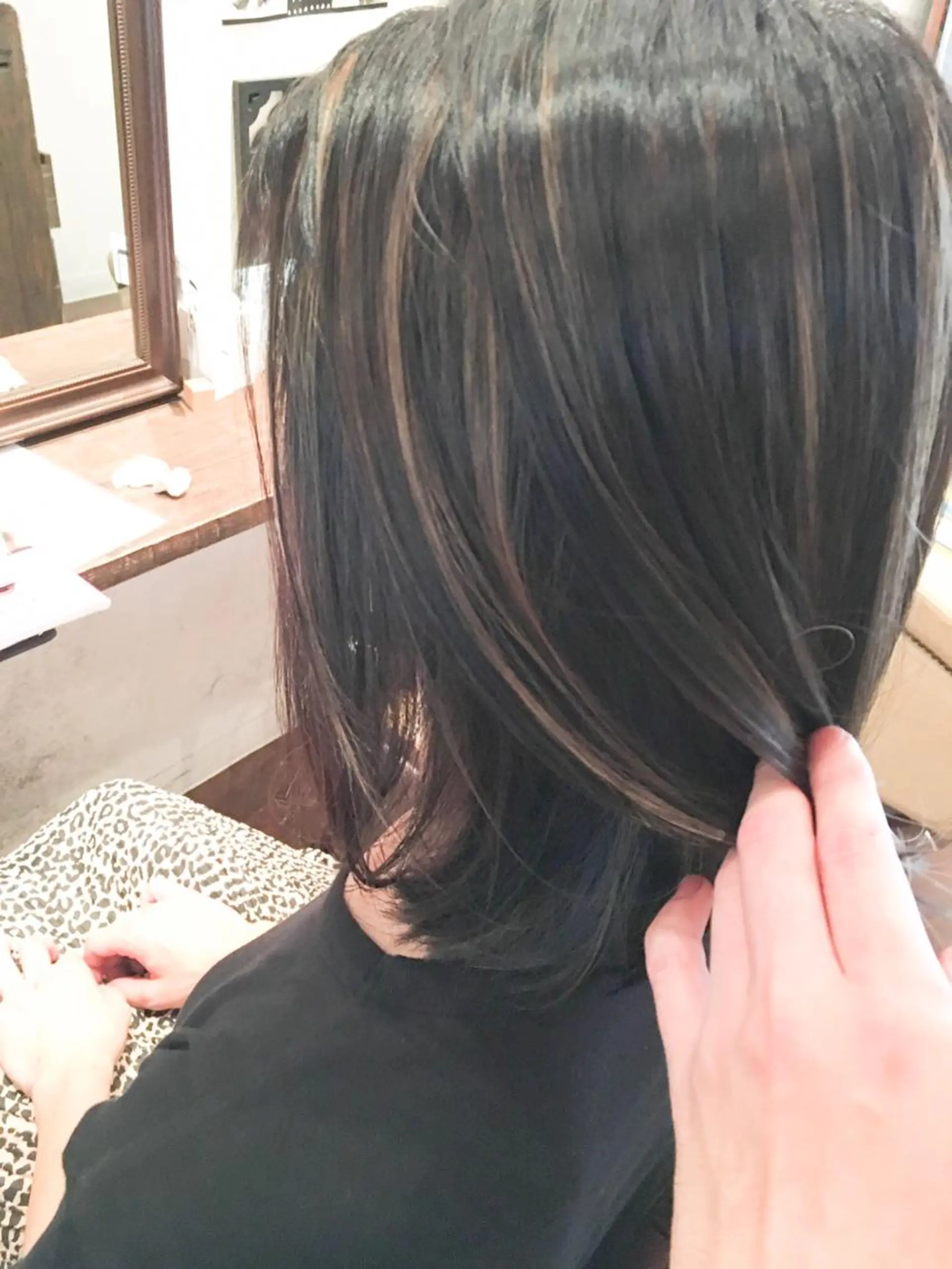 セミロング シノハラ ガクト ショート/白髪ぼかしのヘアスタイル