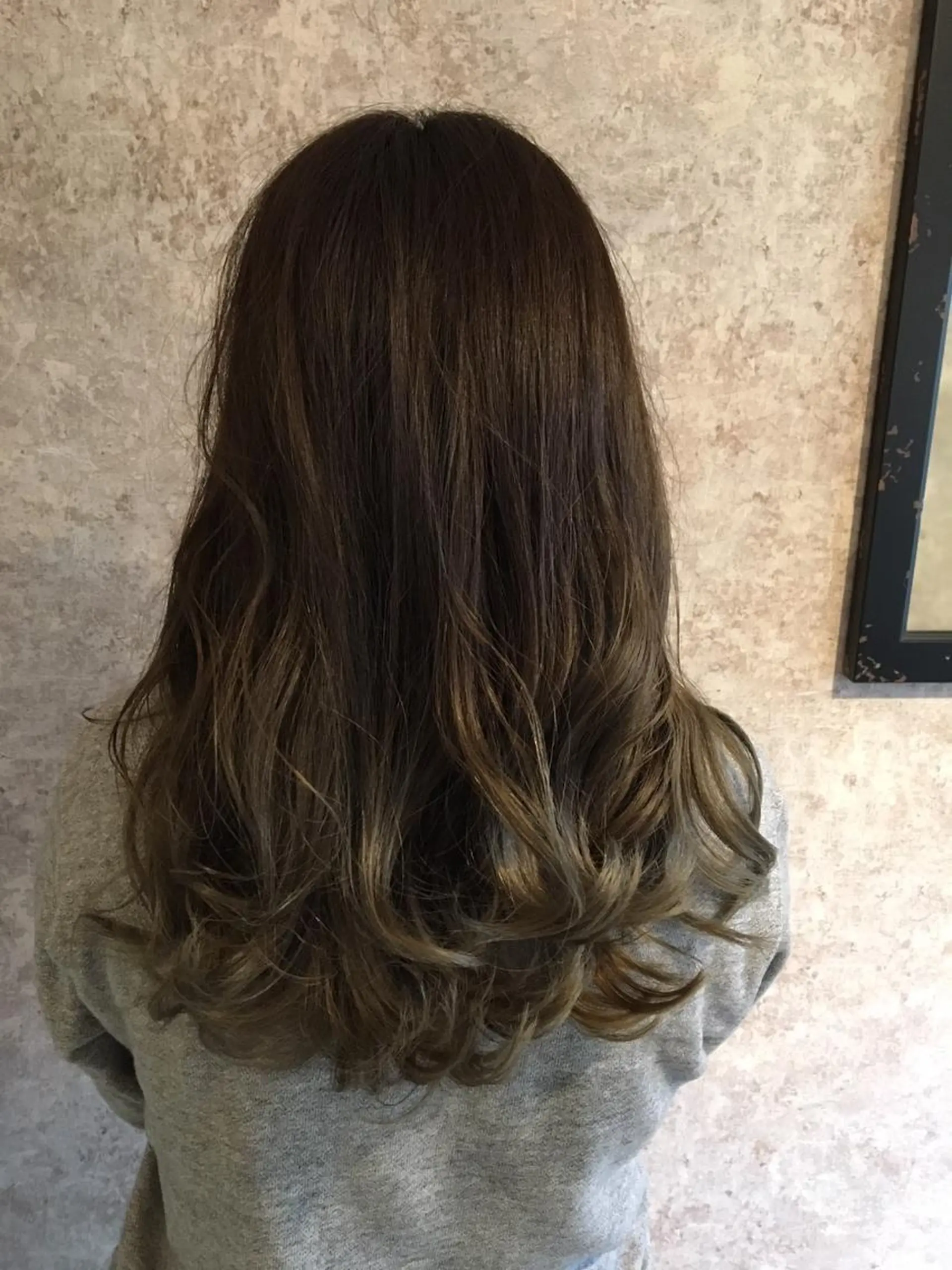 ミディアム カラー パーマ 小顔カット✨ 透明感カラー/村上のヘアスタイル