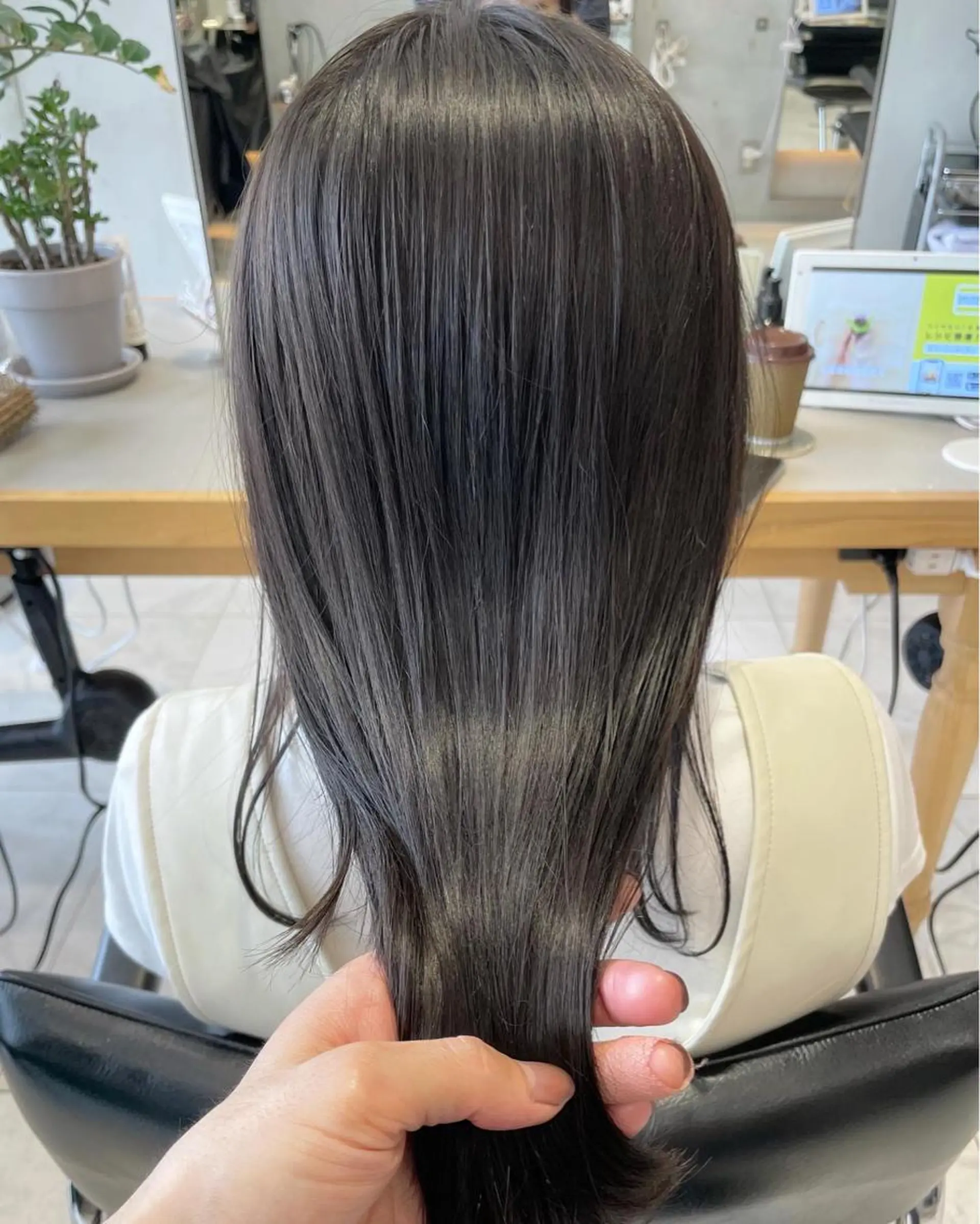 ロング カラー ヘアカラー トリートメント ヘッドスパ 柔らか透け感カラー 🌿ムロヤリョウスケのヘアスタイル