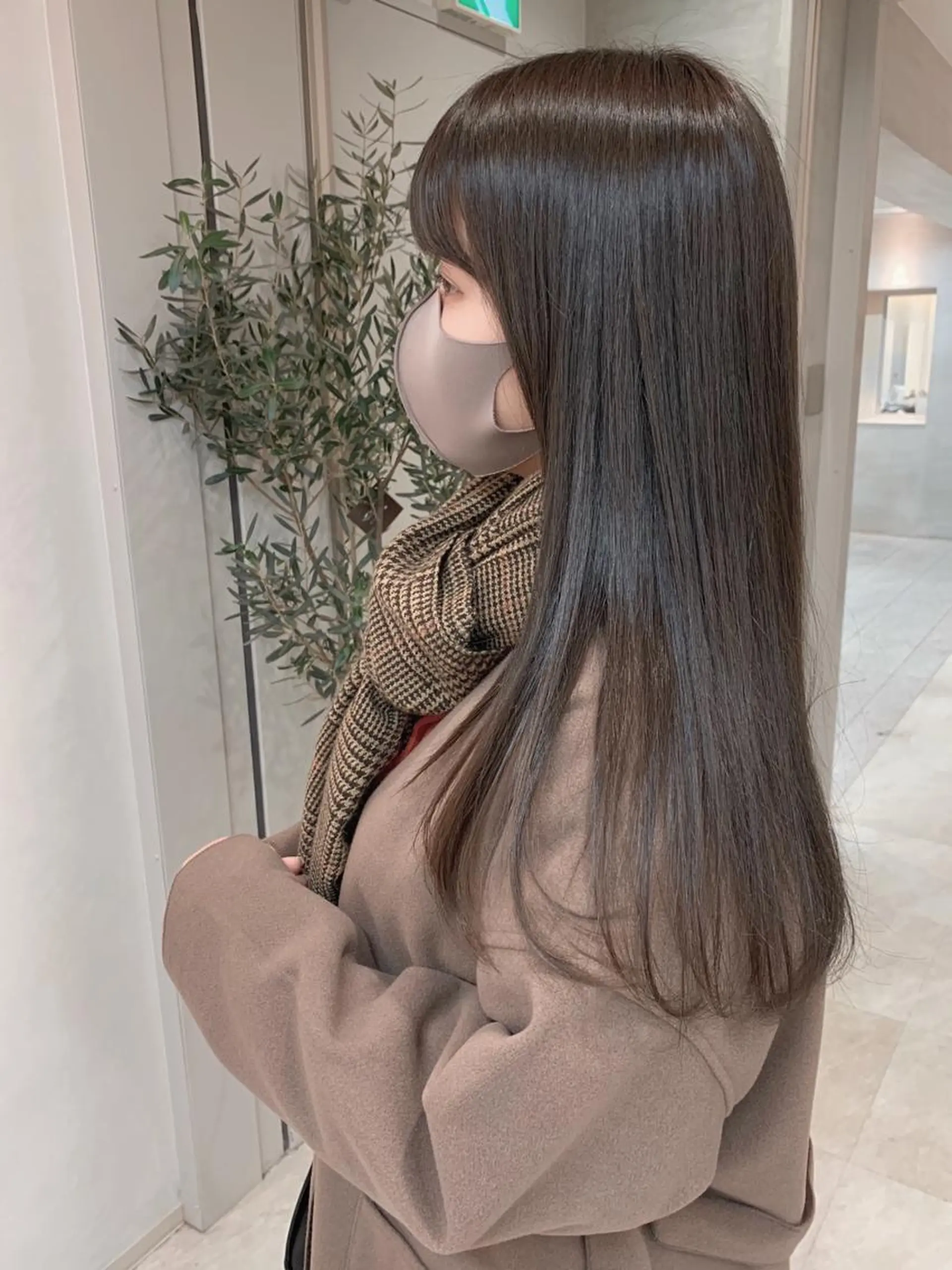 セミロング カラー 長井 徹行のヘアスタイル
