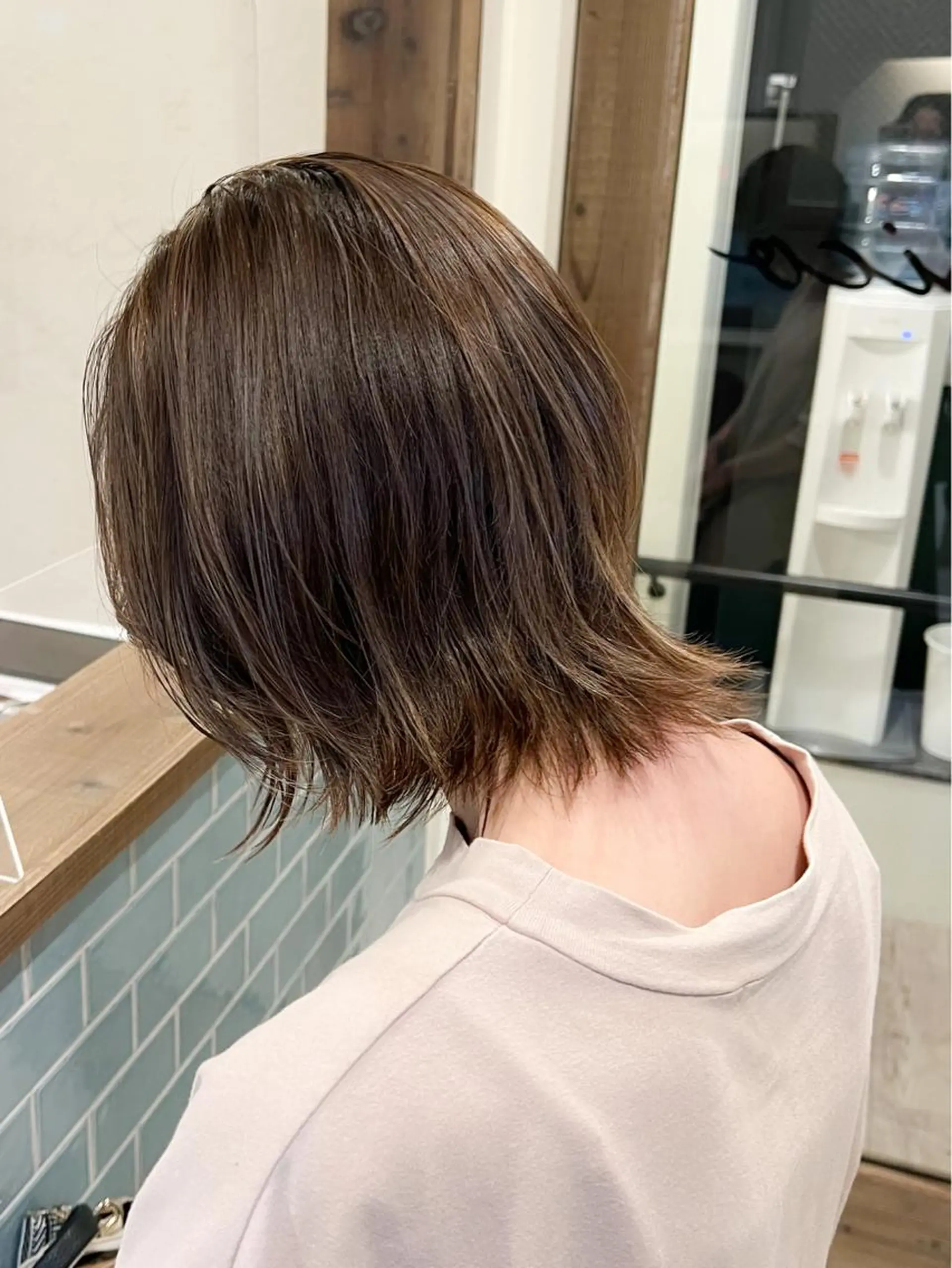 ミディアム カラー ハイライトカラー ハイライト ヘアカラー 工藤 梨花のヘアスタイル