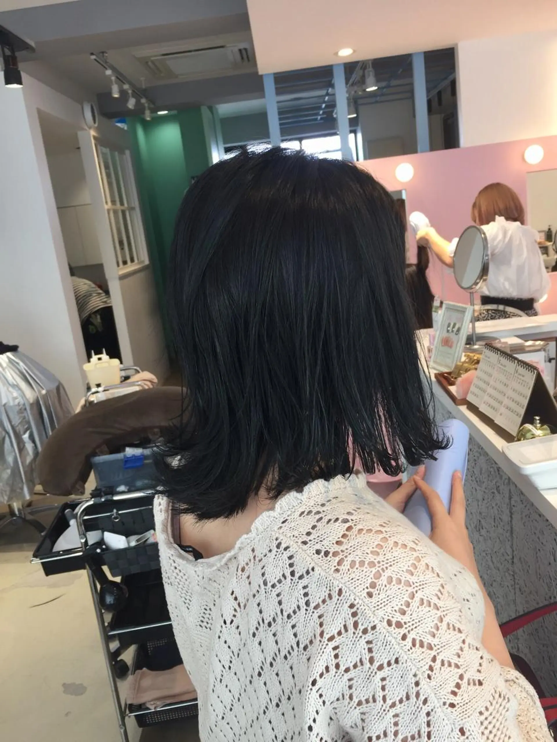 ミディアム 所渉/韓国レイヤー /ウルフカットのヘアスタイル