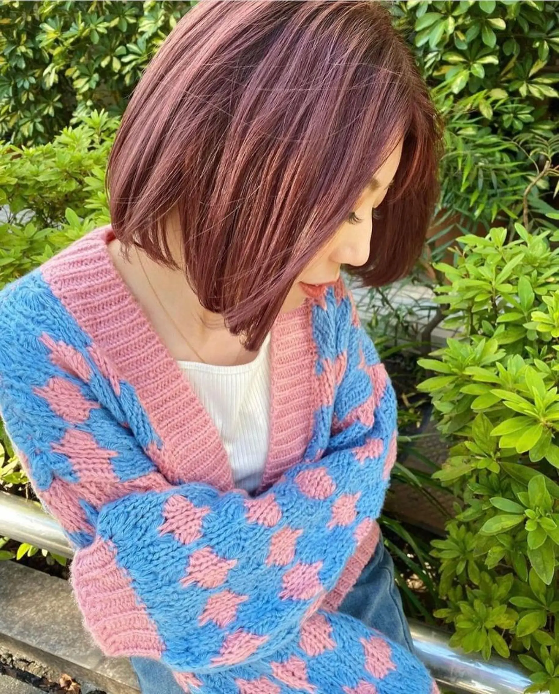 ミディアム カラー 編み込みエクステ シールエクステ バレイヤージュ ブリーチ ブロンド カット ヘアカラー トリートメント モモカ/ハイトーン /バレイヤージュのヘアスタイル