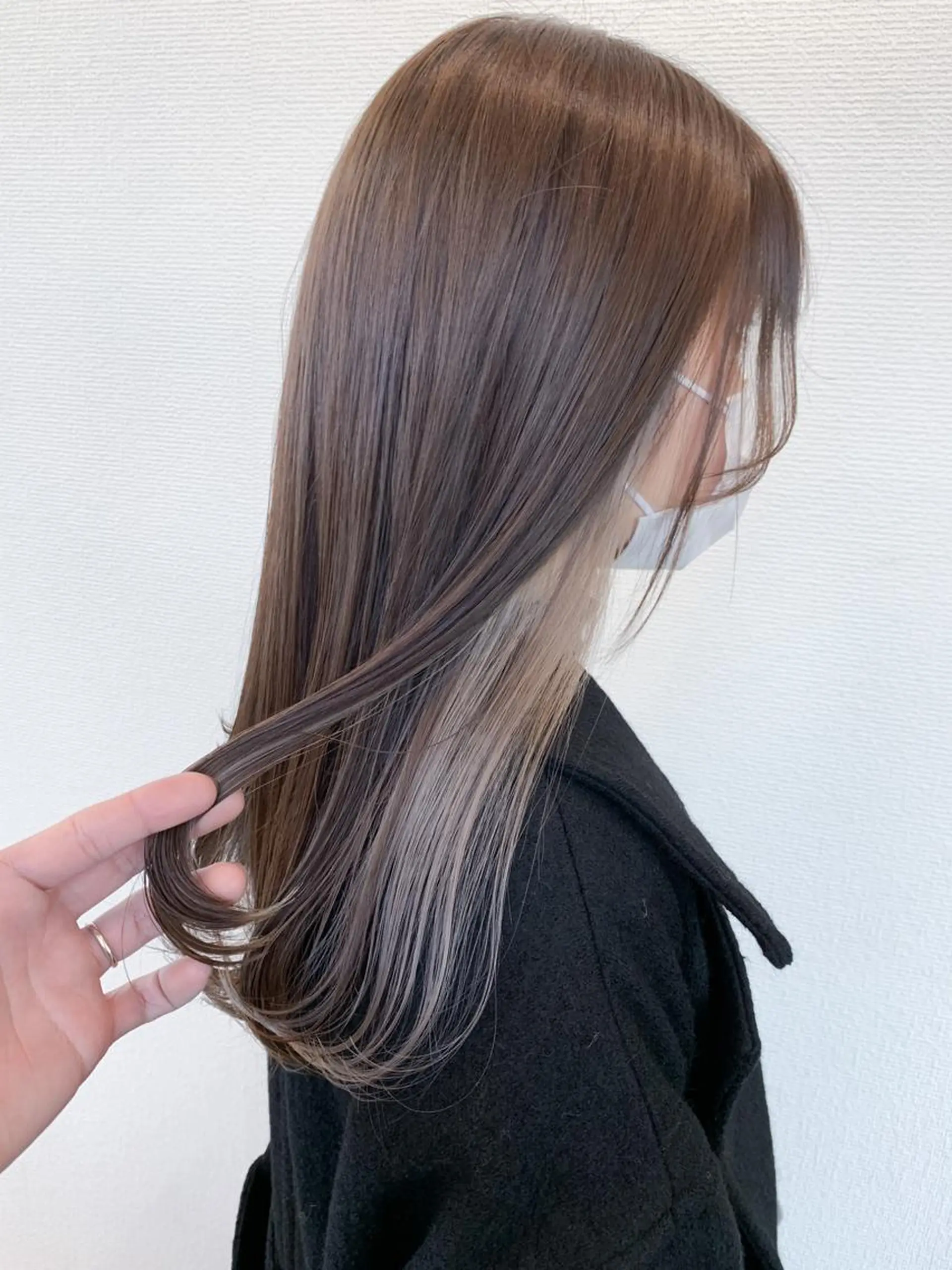 セミロング カラー ベージュカラー インナーカラー ミルクティーベージュ ホワイトベージュ ヘアカラー トリートメント トリートメント /カラー/NAOKIのヘアスタイル