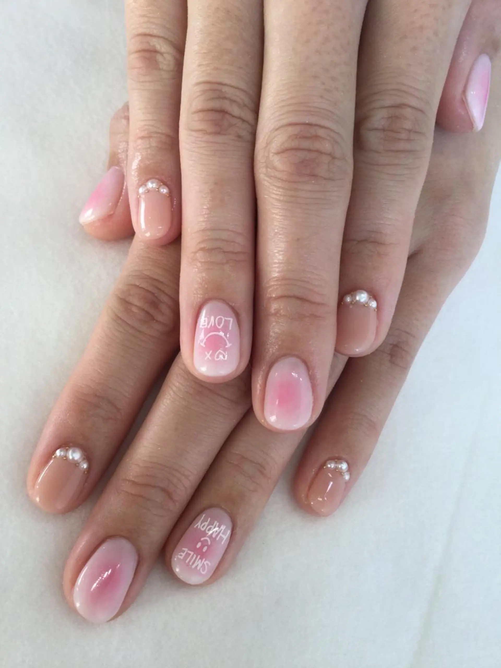 ネイル ハンドネイル 💎🐰 saki. m 🐰💎のネイルデザイン