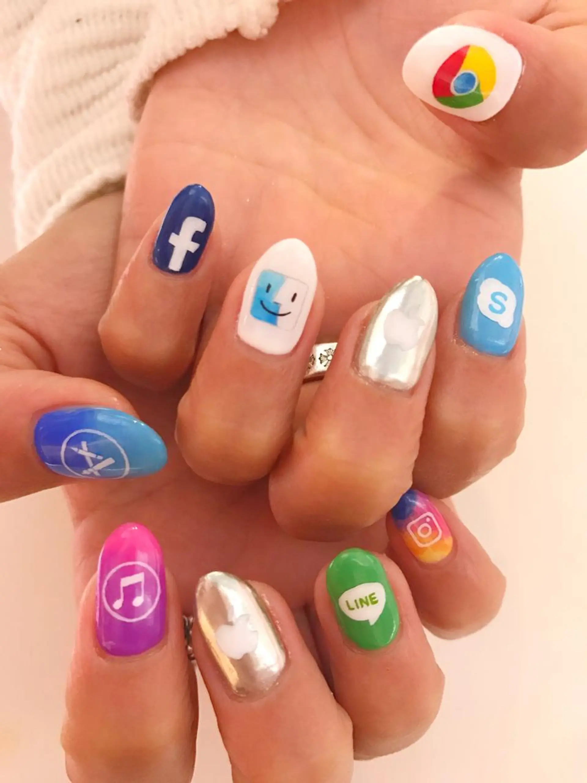 ネイル アートネイル YUN 💅のネイルデザイン