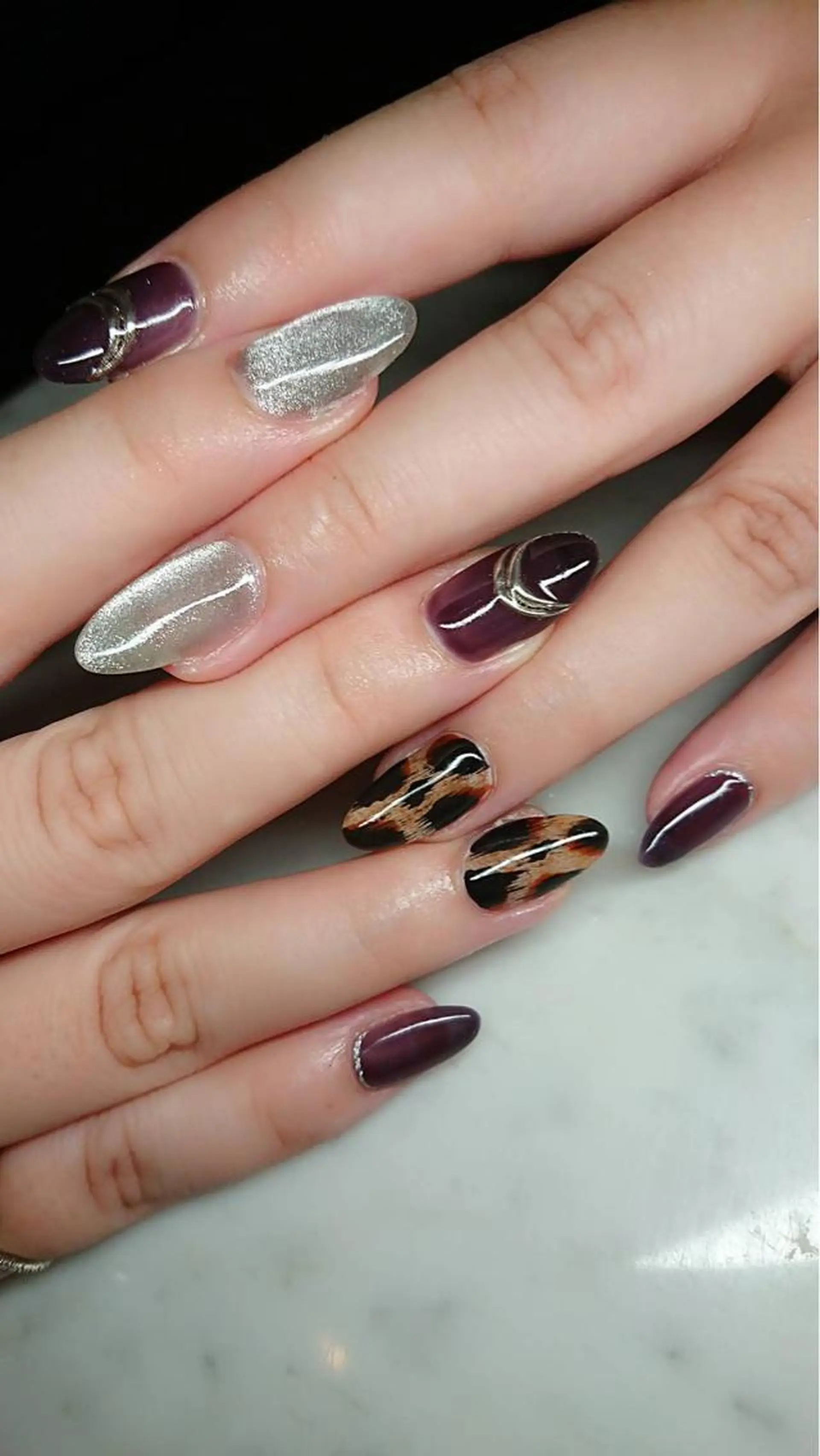 ミディアム ネイル サロン アンジェラのネイルデザイン