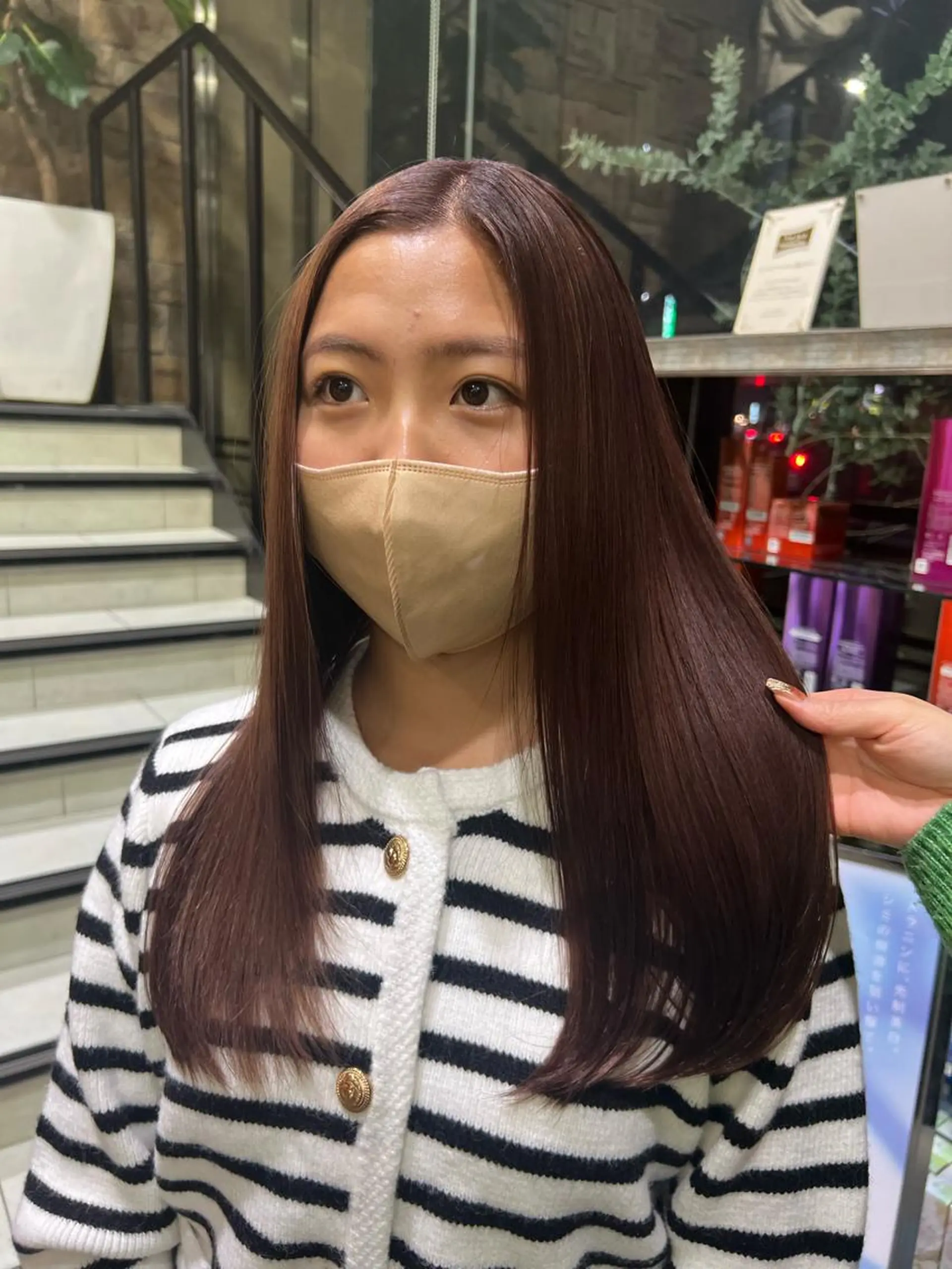 ミディアム 暖色ｶﾗｰ/ﾚｲﾔｰ ｶｯﾄ/Yunaのヘアスタイル