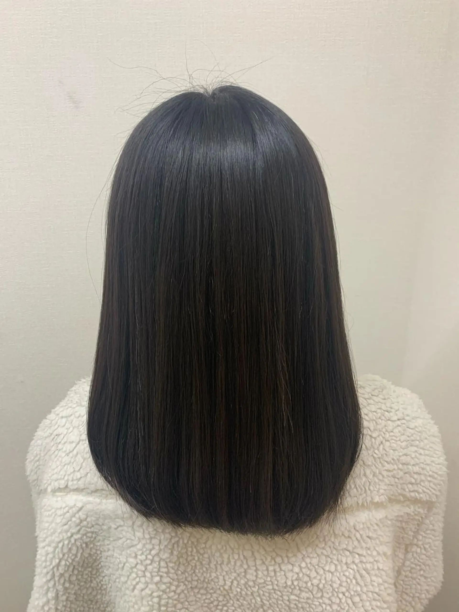 ミディアム 縮毛矯正 🫧透明感カラー🫧 美髪矯正🫧チサトのヘアスタイル