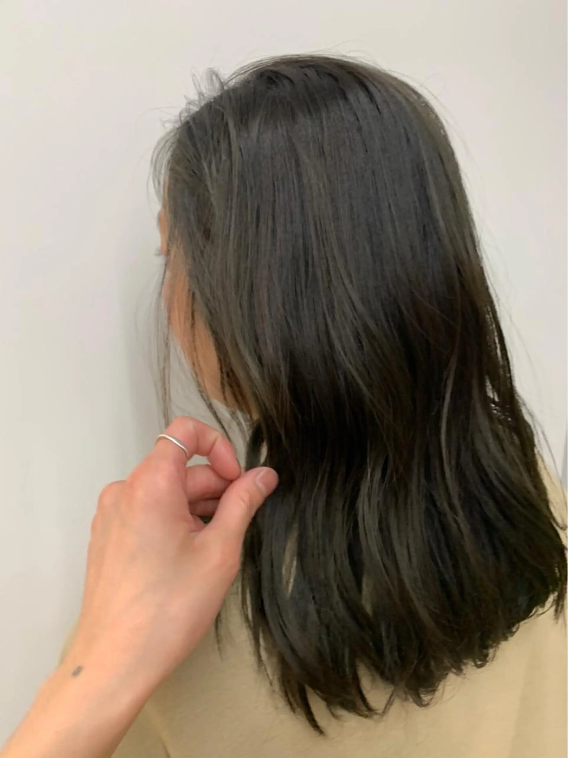 セミロング うる艶ヘア♡韓国好き 透明感　shotaのヘアスタイル