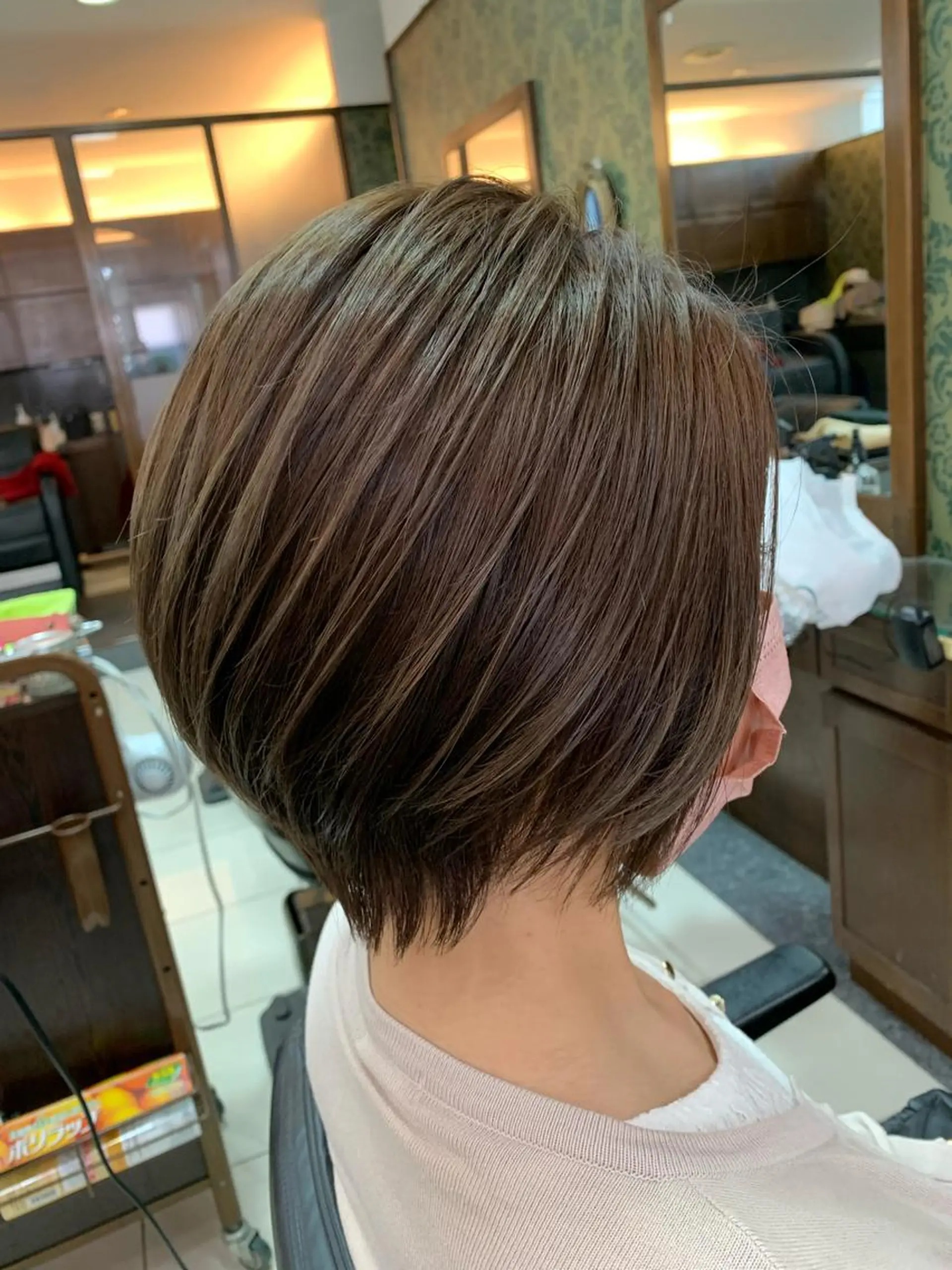 ショート カラー 吉田 朱理のヘアスタイル