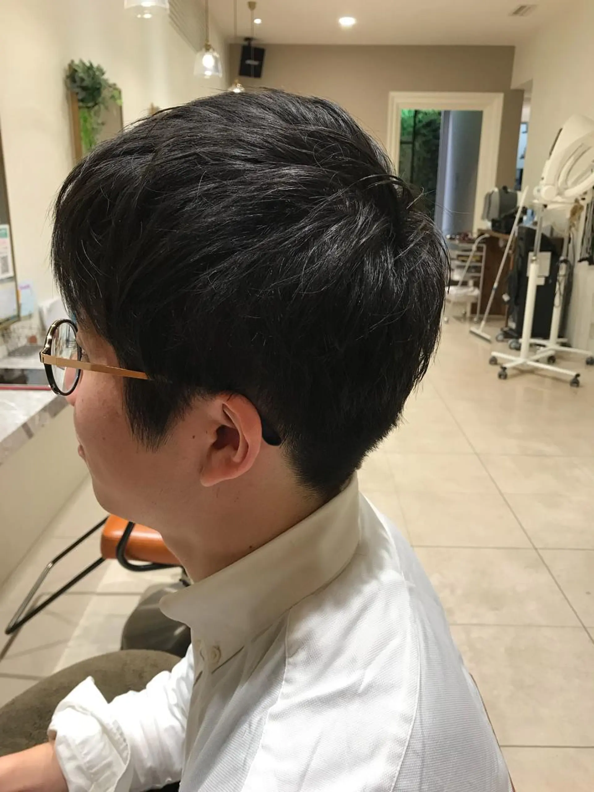 ショート メンズ 菅 由梨菜のヘアスタイル