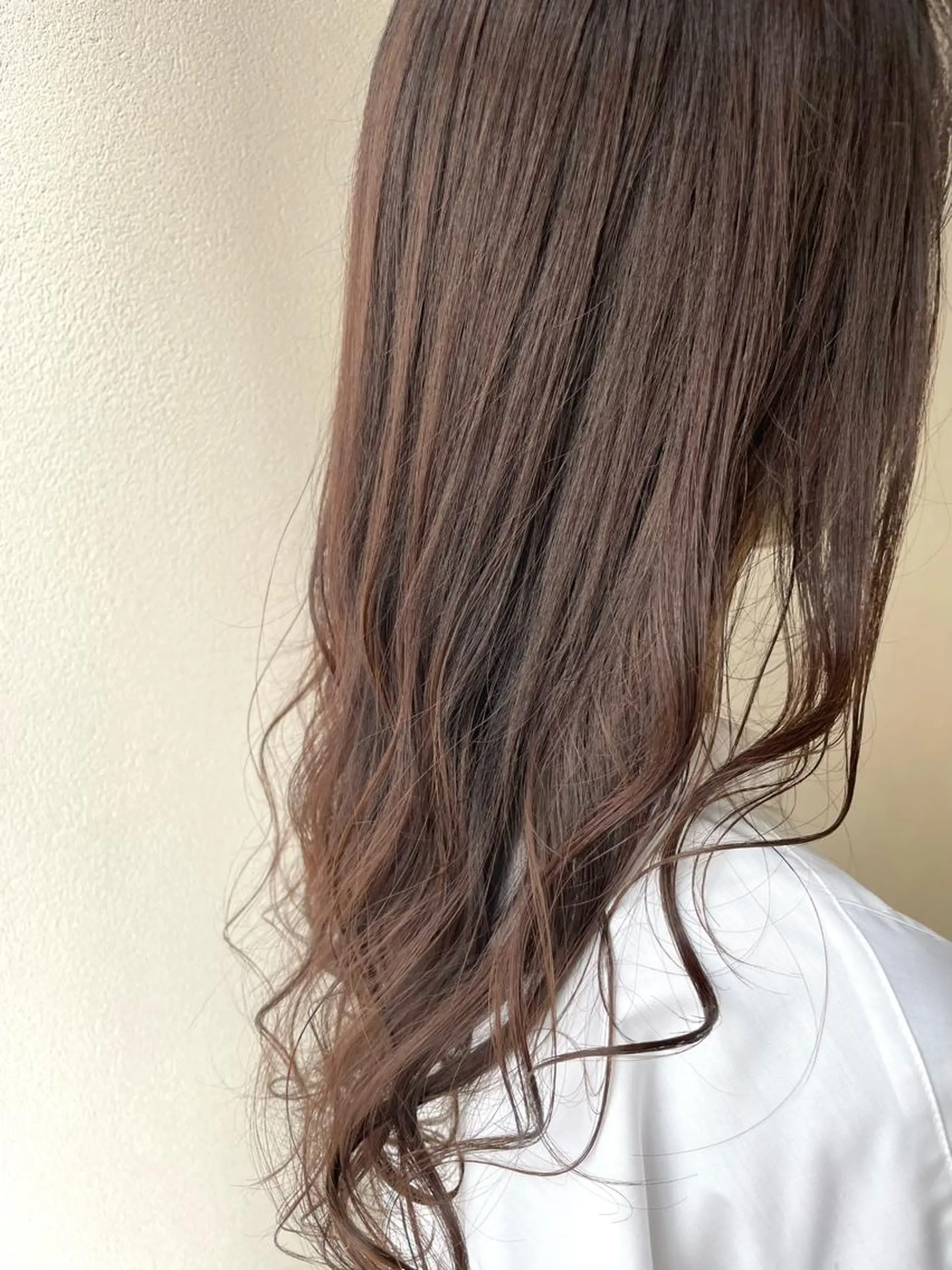 ロング カラー ベージュカラー ブリーチ ブリーチなしカラー ヘアカラー 沢田 瞳のヘアスタイル