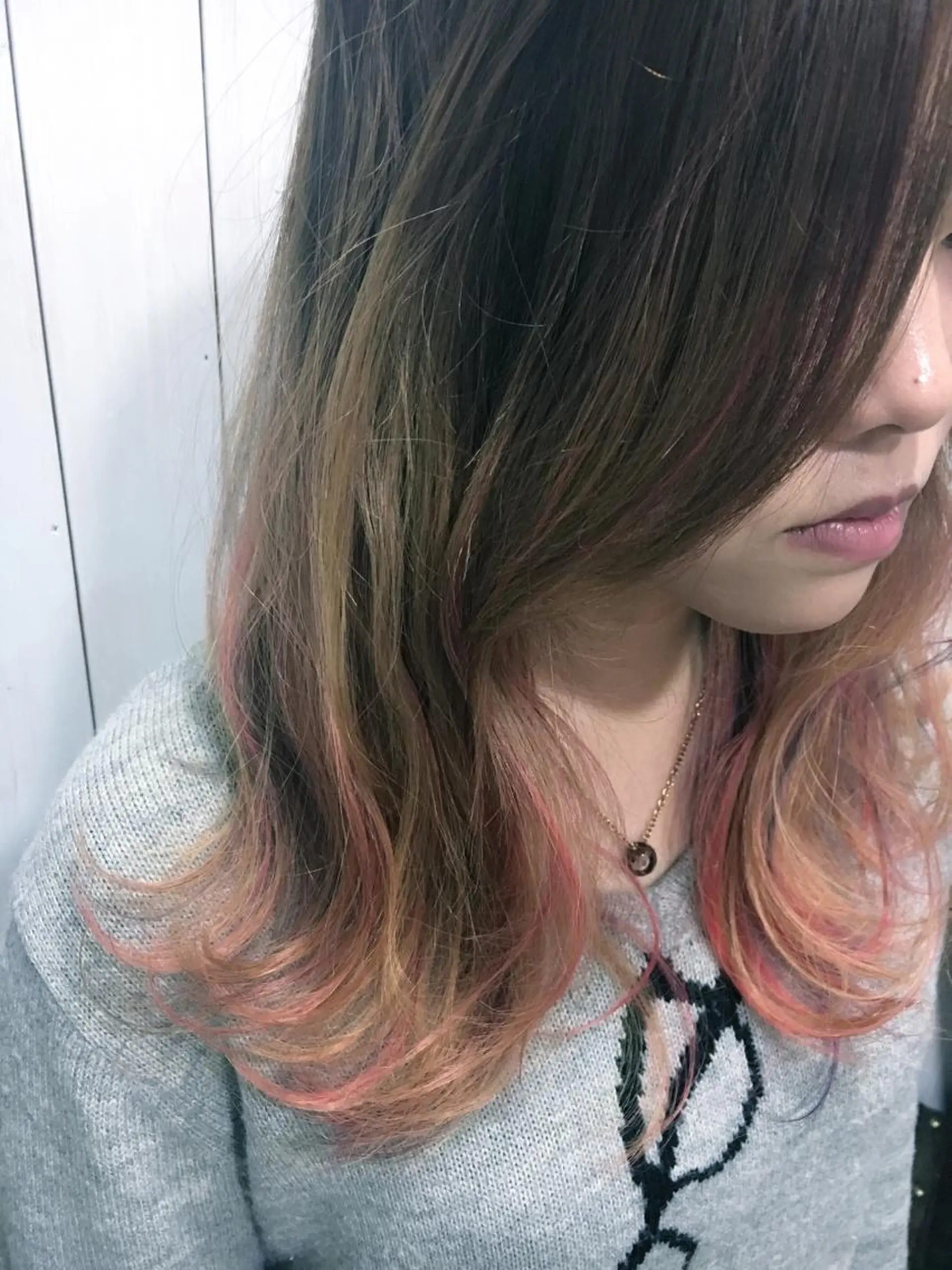 セミロング カラー 山田 守のヘアスタイル