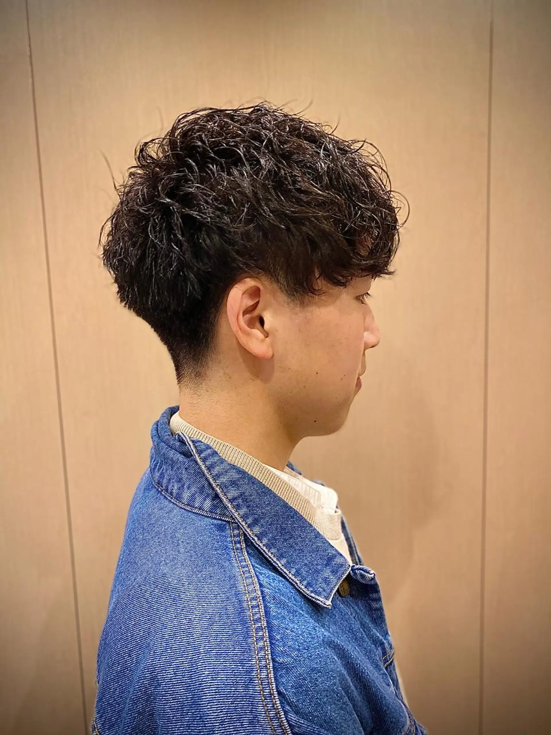 ショート パーマ メンズ 山田 哲平のヘアスタイル