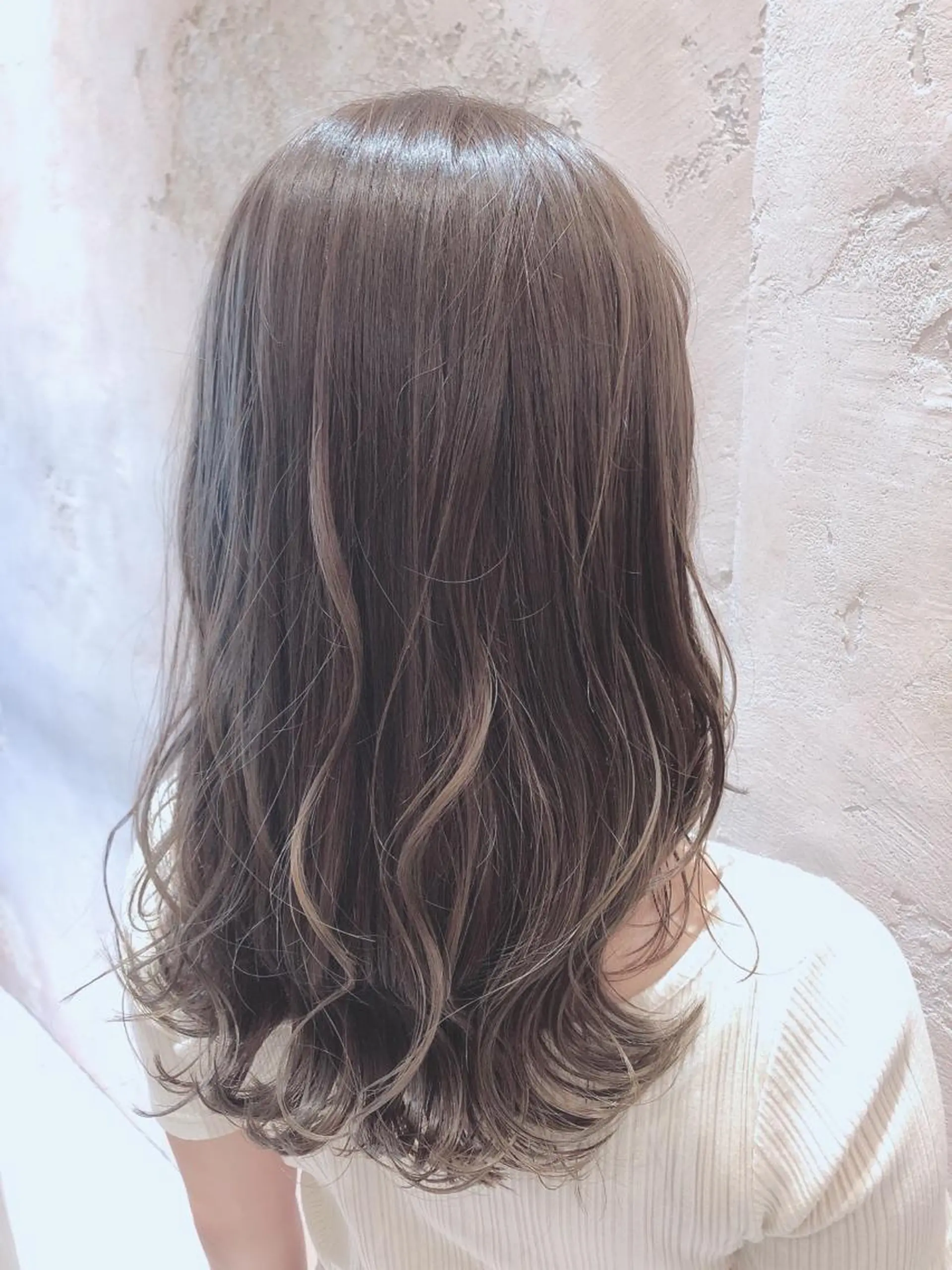 ミディアム カット ヘアカラー トリートメント 代表山口ひな 髪質改善のプロのヘアスタイル