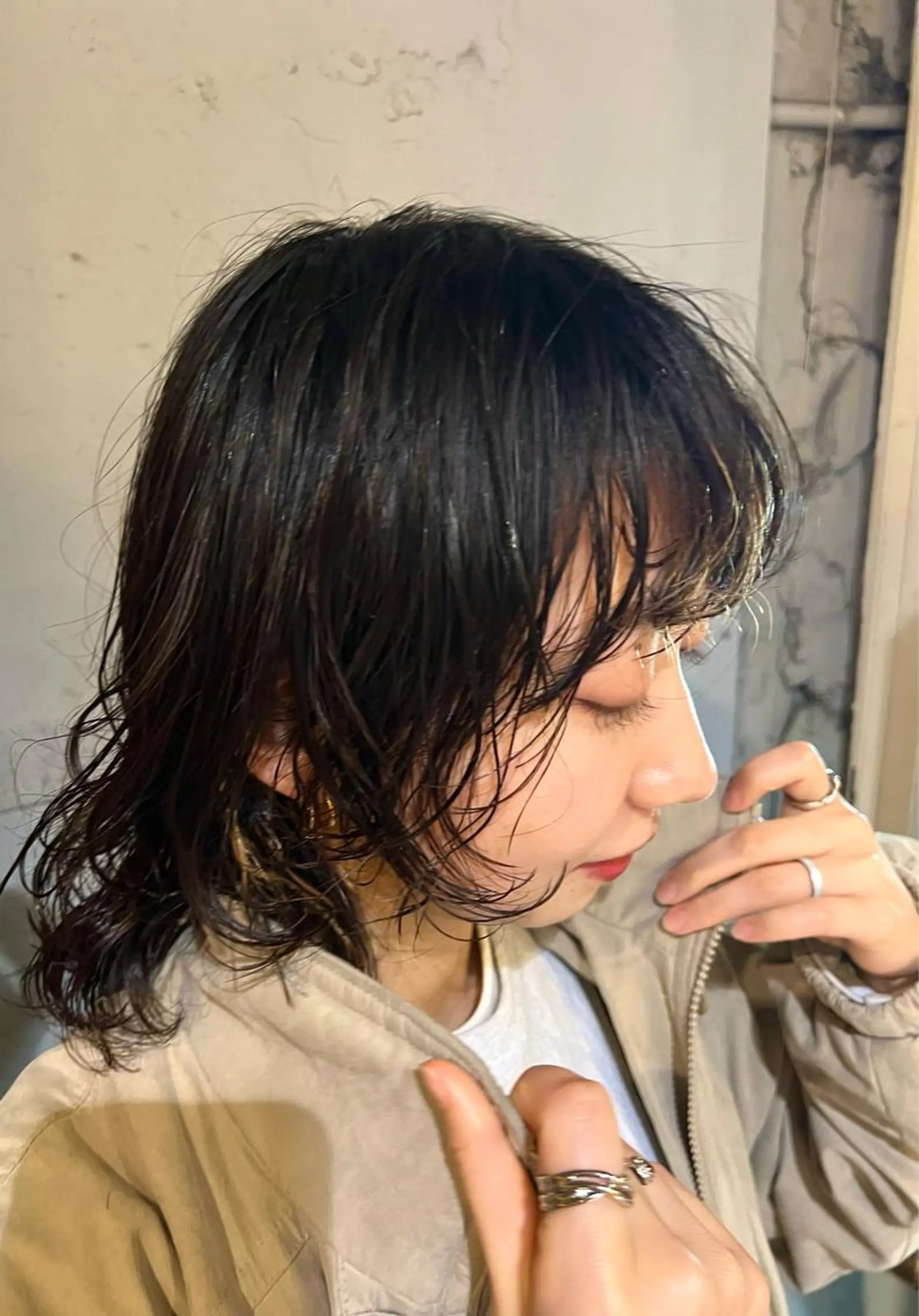 ミディアム カラー パーマ ミディアムパーマ ウルフカット Fen.hair.ici中目黒所属・小笠原 悠斗のヘアスタイル