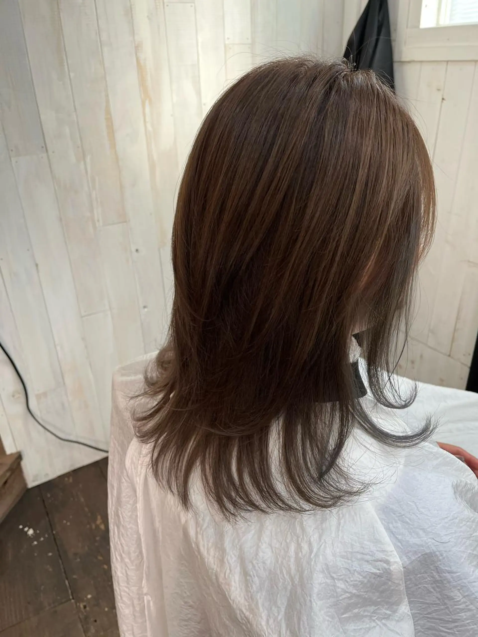 セミロング 紙屋 隼人のヘアスタイル