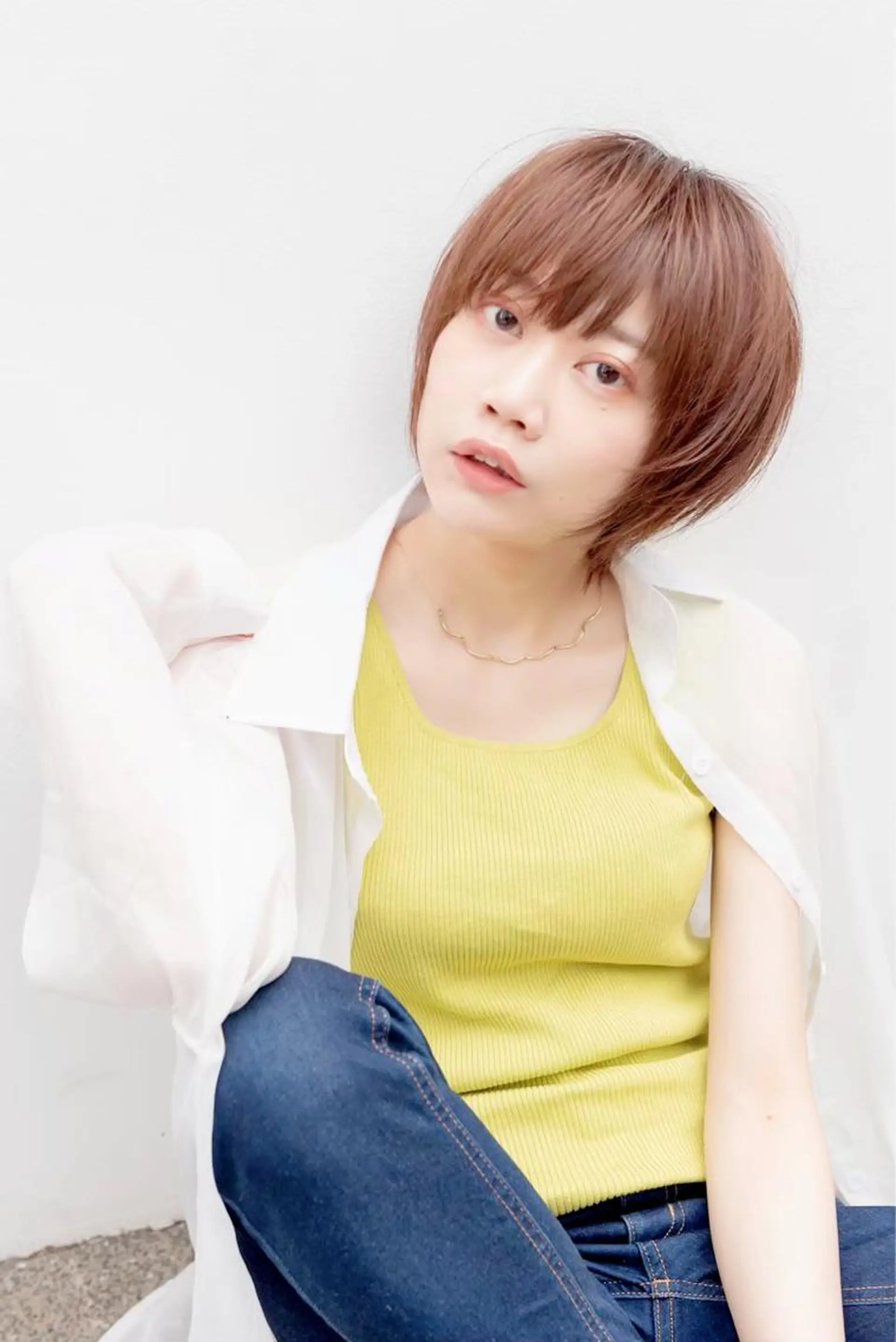 ショート アッシュ ボブ くびれヘア ハイライト レイヤーカット カット ヘアカラー トリートメント 原宿アンリ 山下卓也のヘアスタイル