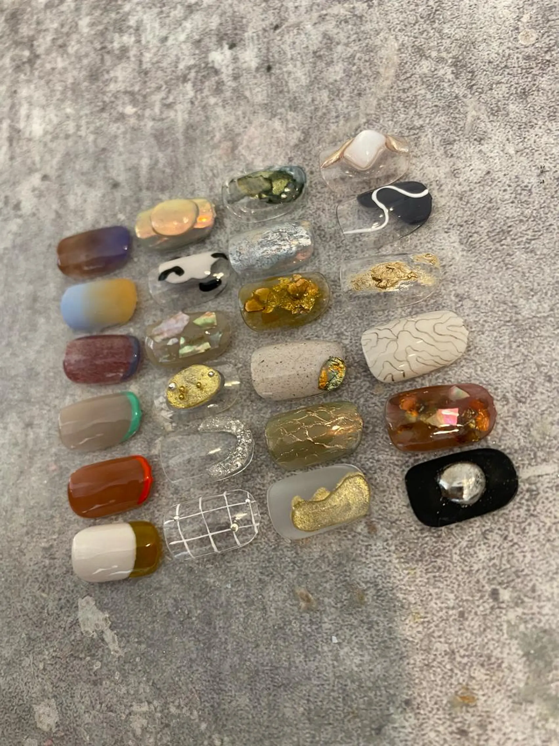 ネイル ハンドネイル 【LINON】 airiのネイルデザイン