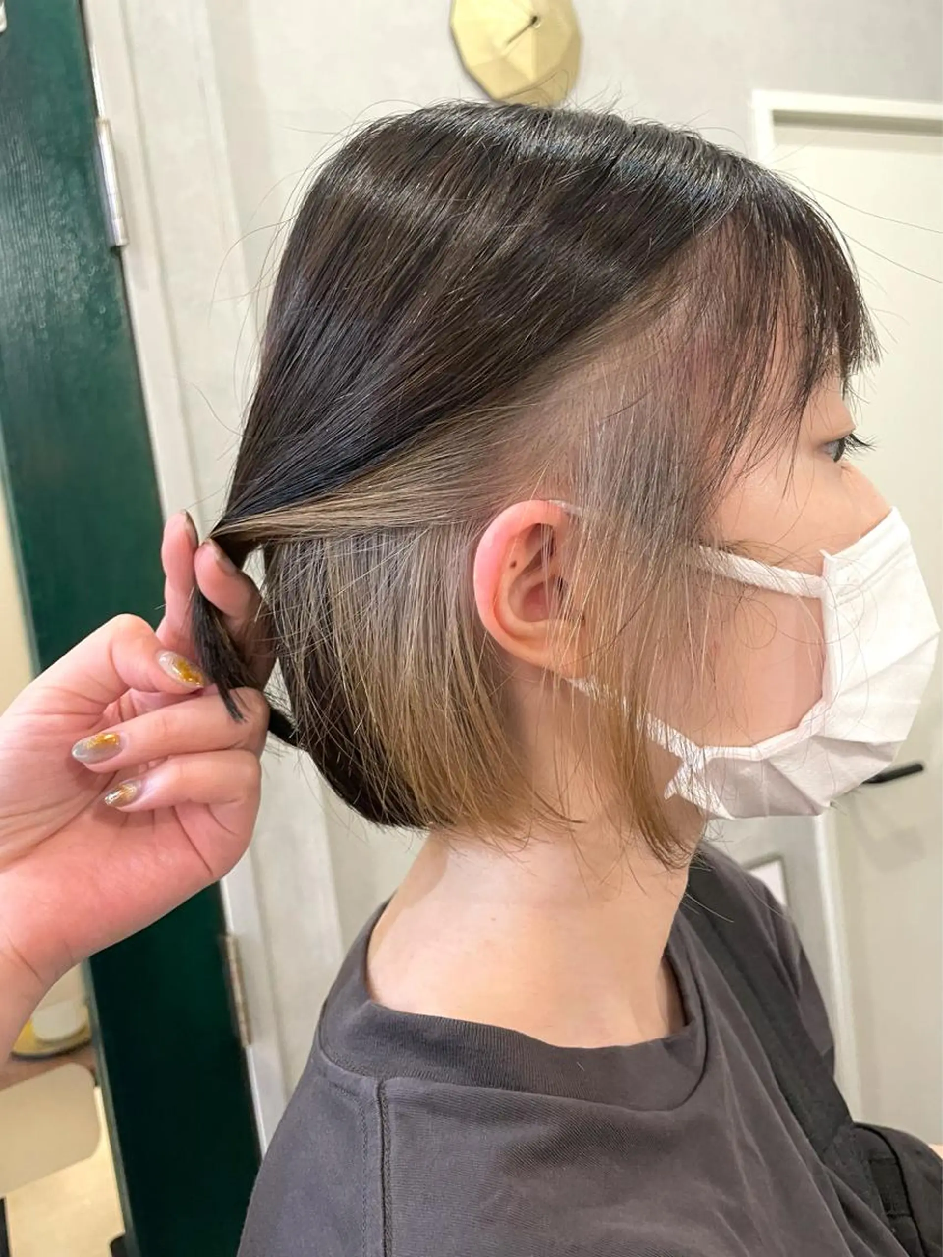 ショート カラー ブリーチ デザインカラー はるか 💐 お悩み改善美容師のヘアスタイル