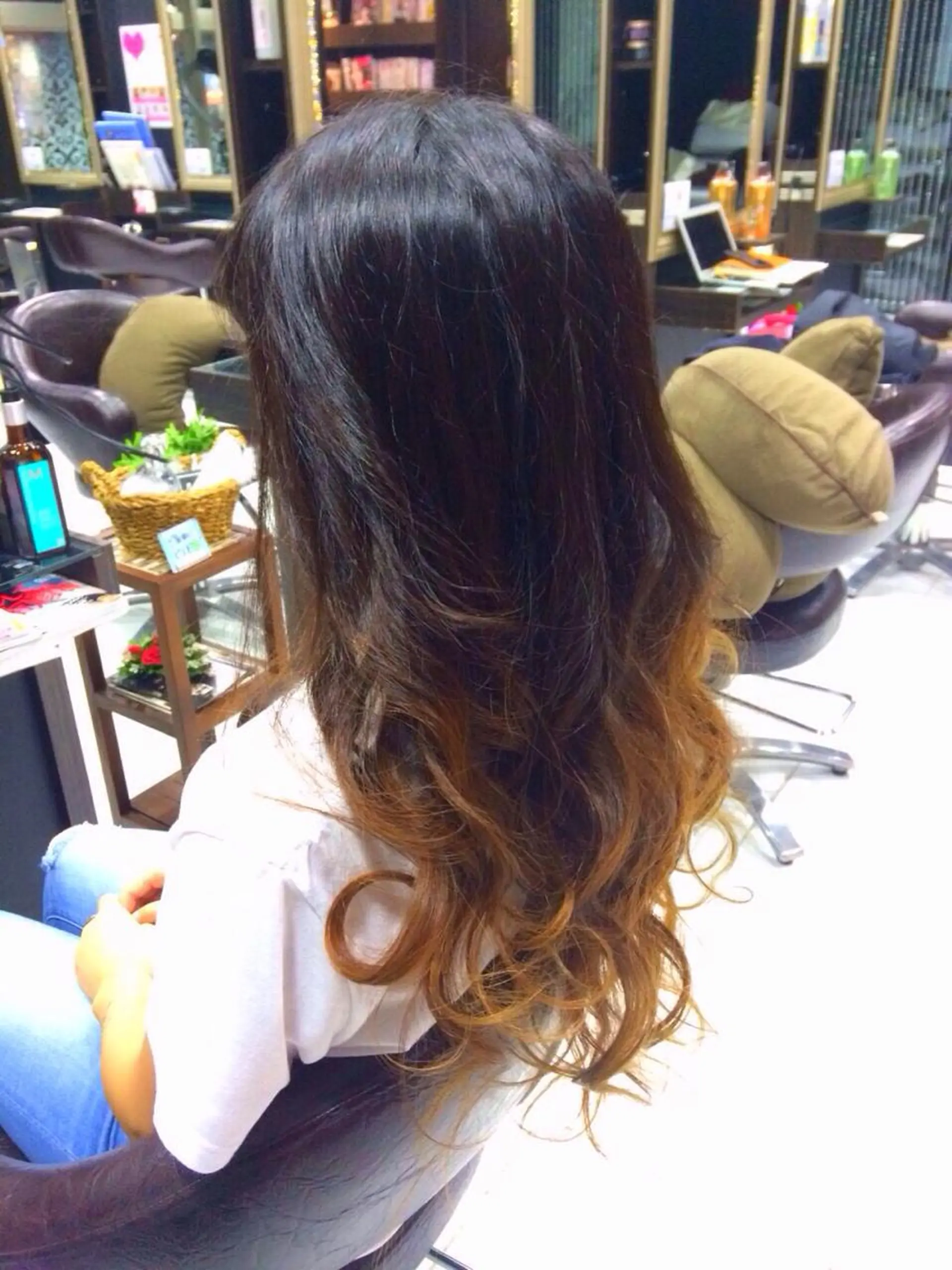 セミロング ロング boutique misakiのヘアスタイル