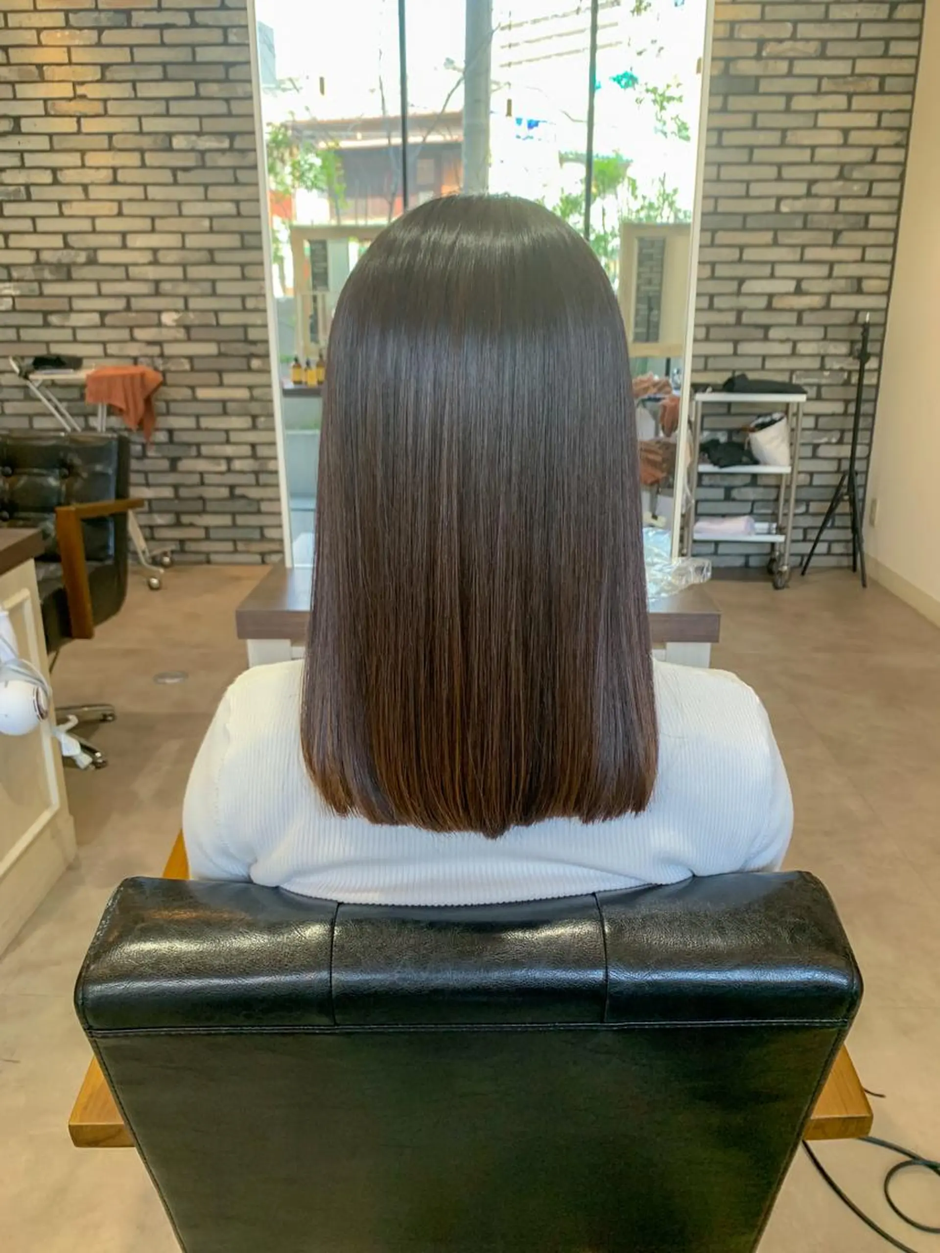 セミロング カラー ブリーチ ケアブリーチ ダブルカラー ハイライトカラー ハイトーンカラー カット 縮毛矯正 トリートメント 地毛風ストレート/ 髪質改善/榎本流行のヘアスタイル