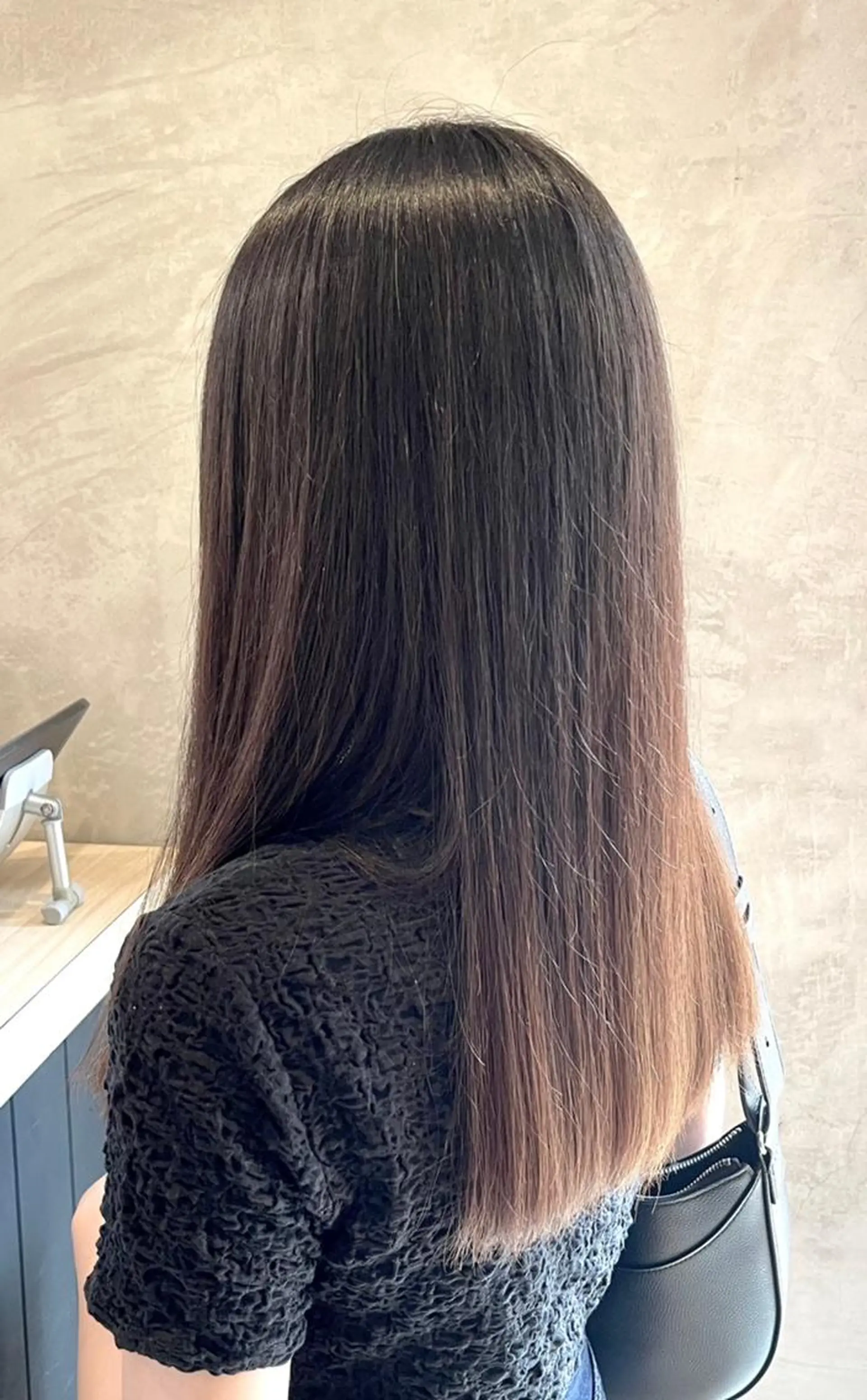 ロング 韓国レイヤーカット✨ 縮毛矯正　原田 優作のヘアスタイル