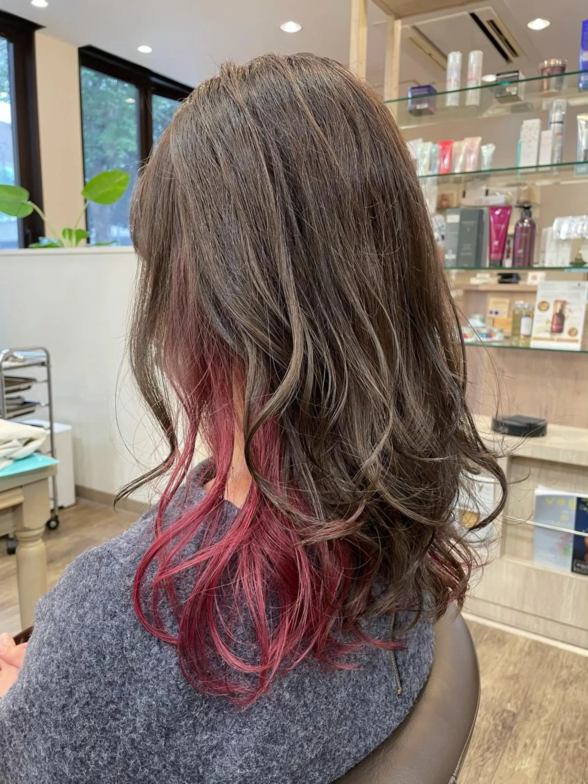 セミロング カラー インナーカラー ピンクカラー ヘアカラー 尚平 40代からの 髪質改善専門のその他イメージ