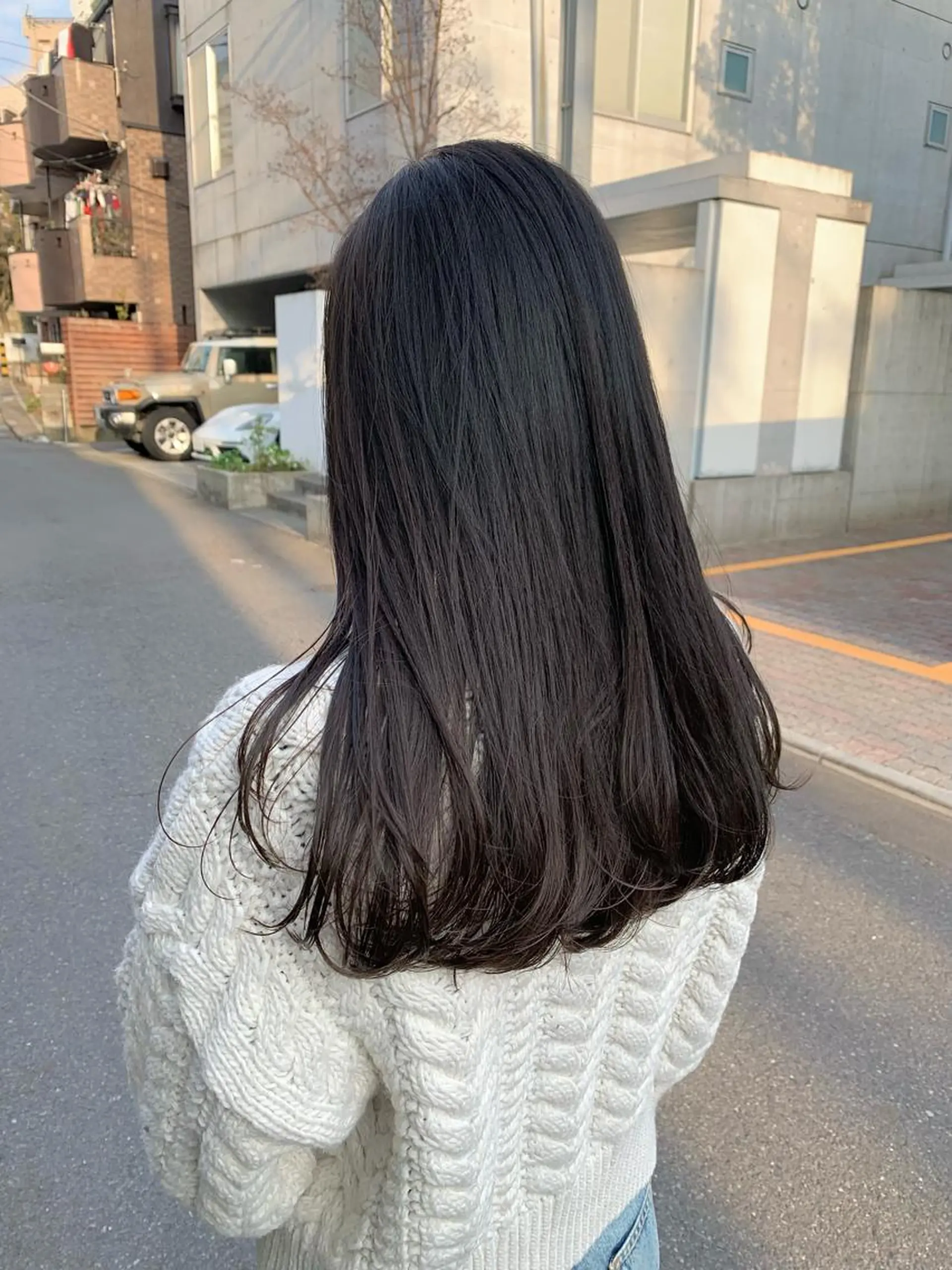 セミロング カラー グレージュ チバ タクミのヘアスタイル