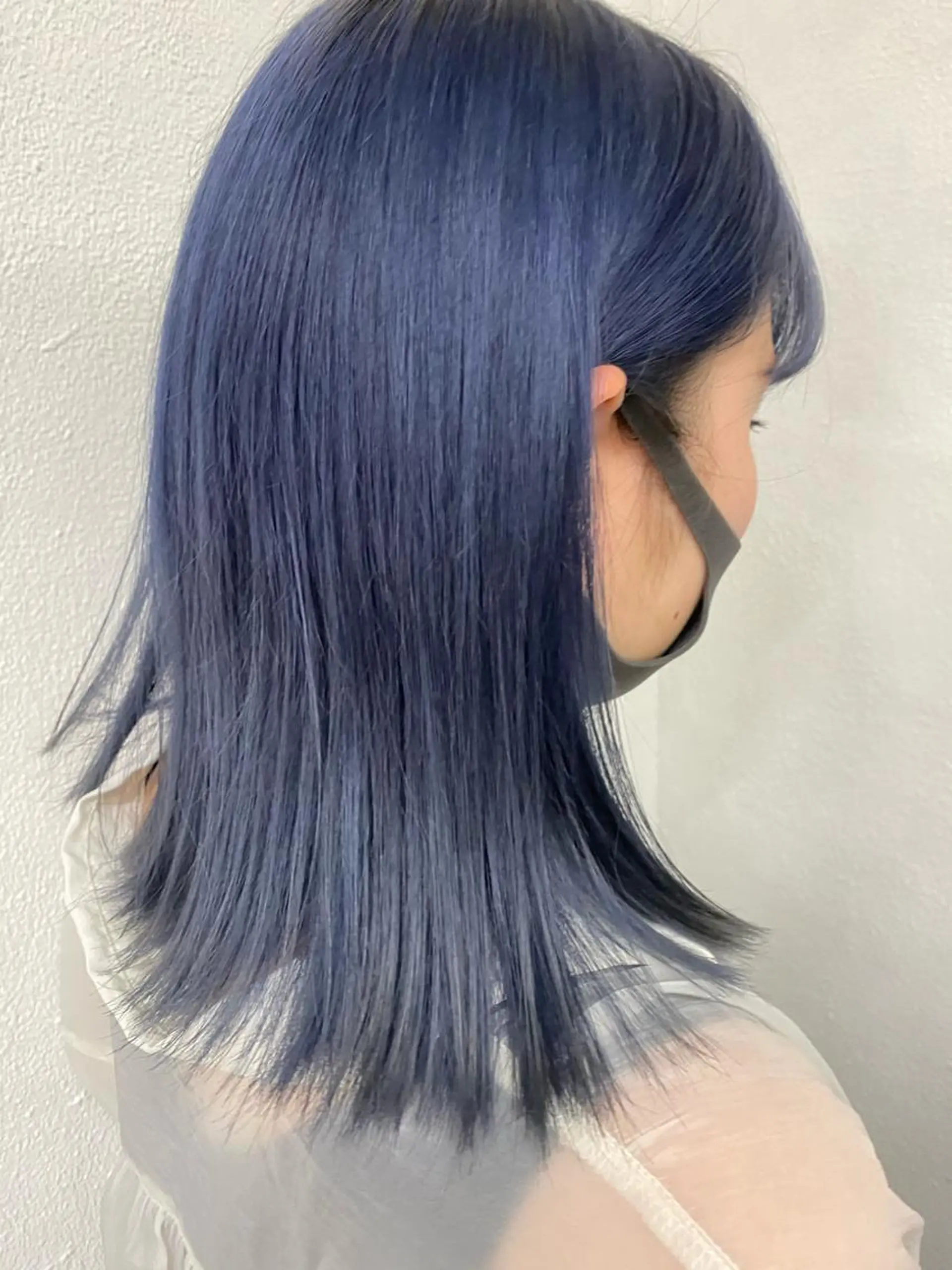 ミディアム カラー レイヤーウルフ エクステ磯部のヘアスタイル