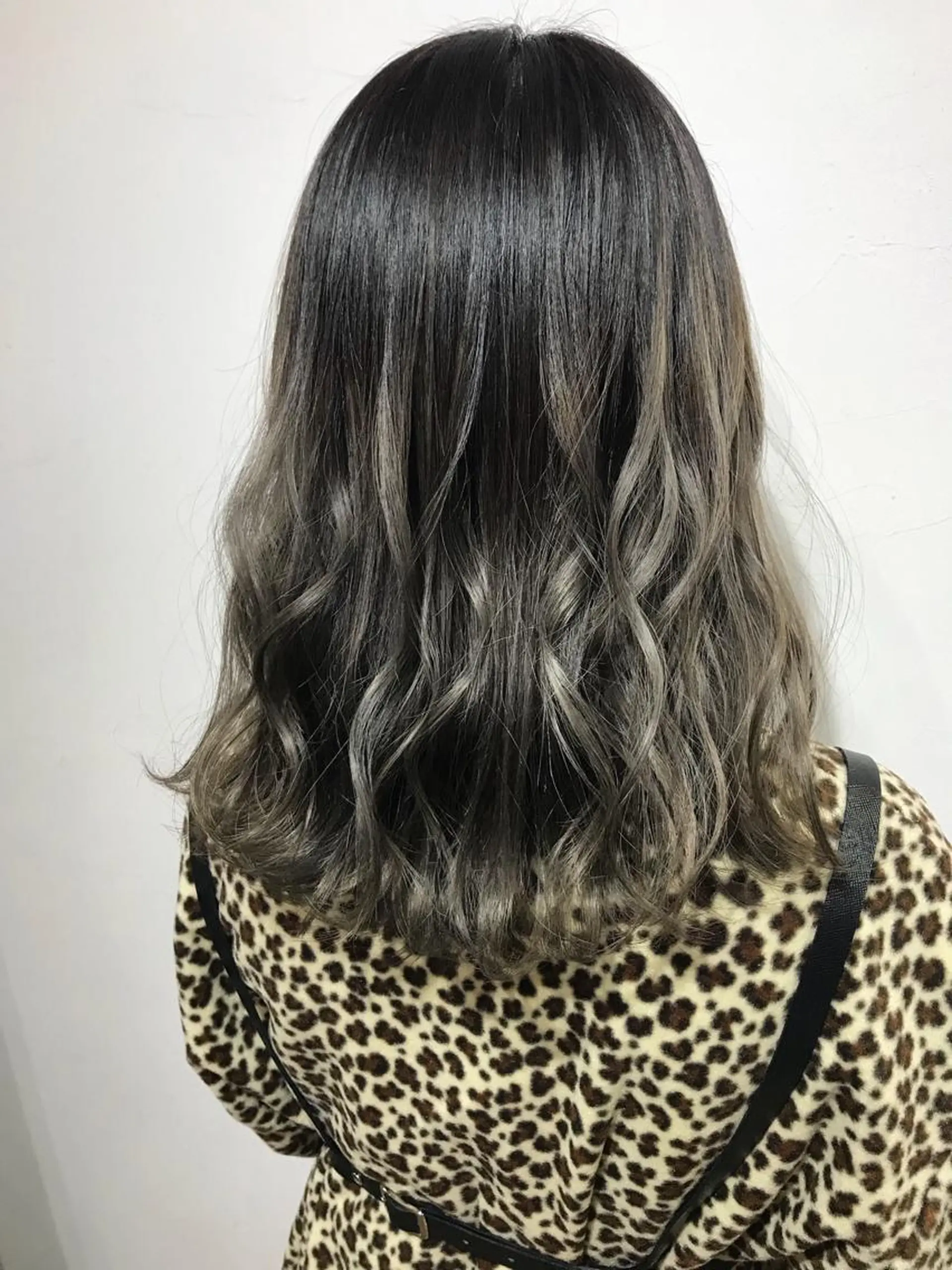 ミディアム カラー グラデーションカラー グレージュ shanti 平岸店所属・柾本 寛貴のヘアスタイル