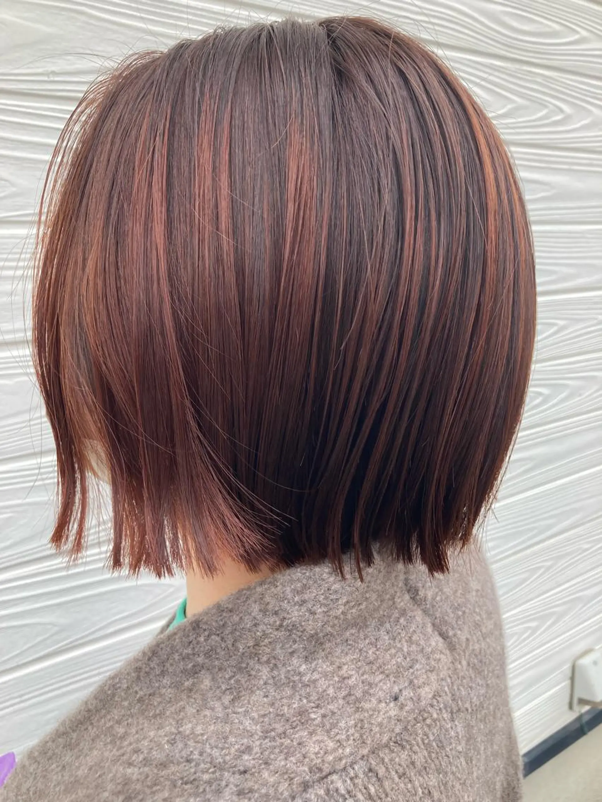 ショート ボブ カット ヘアカラー ビヨウシツトリコ よねたにみなのヘアスタイル