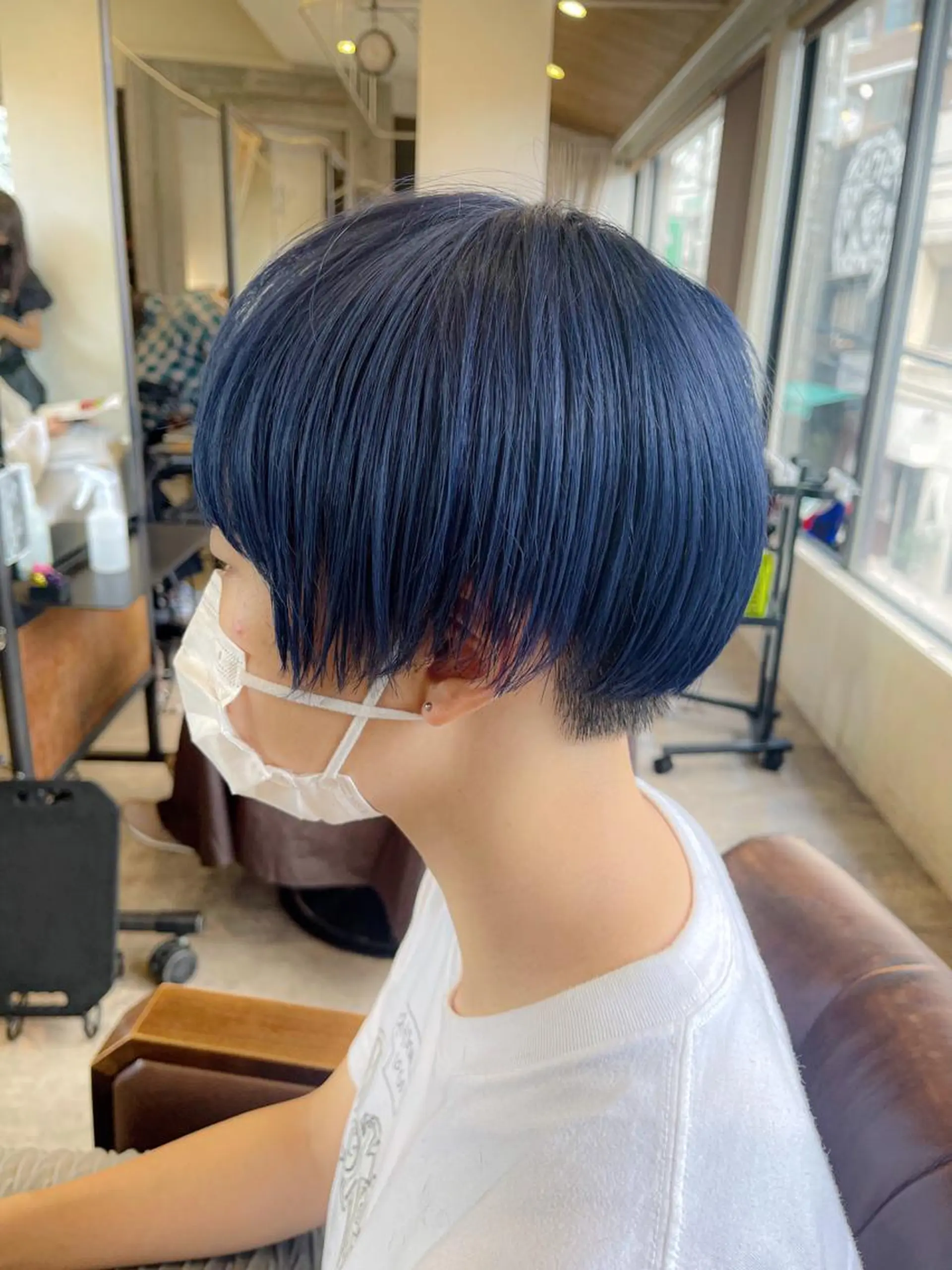 ショート カラー ハンサムショート ブリーチ ブルーカラー ケアブリーチ ダブルカラー OAK溝の口 𖠋SHINYAのヘアスタイル