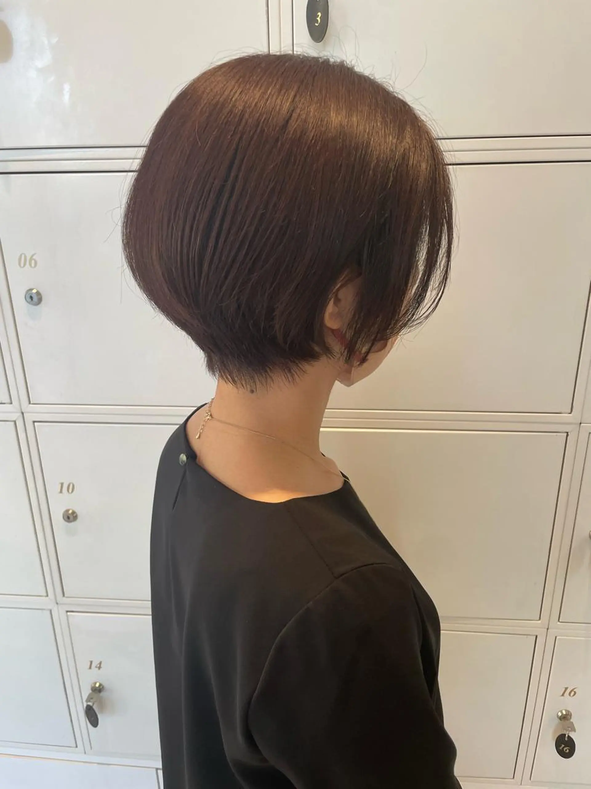 ショート カラー ショートボブ ハンサムショート インナーカラー ボブ ショートヘア 鶴岡で縮毛矯正なら お任せ！ハヤシナオミのヘアスタイル