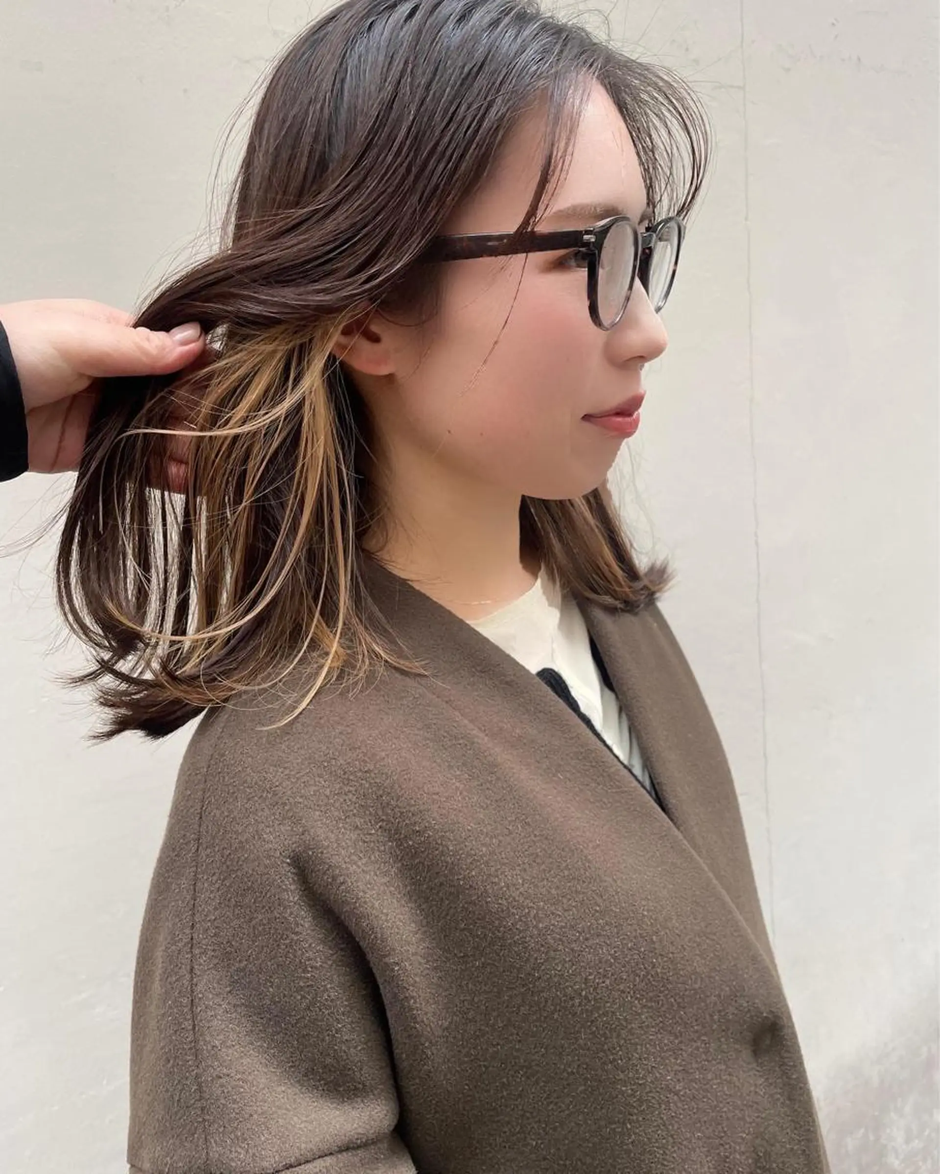 ミディアム カット ヘアカラー トリートメント 倉辻 香奈子のヘアスタイル