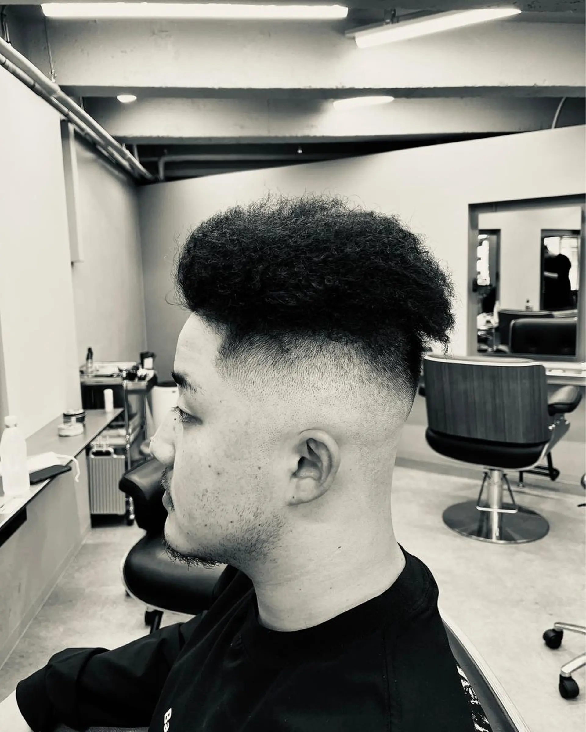 ショート メンズ センターパート フェードカット マッシュ メンズパーマ メンズツイストパーマ 池袋メンズパーマ フェード純平のヘアスタイル