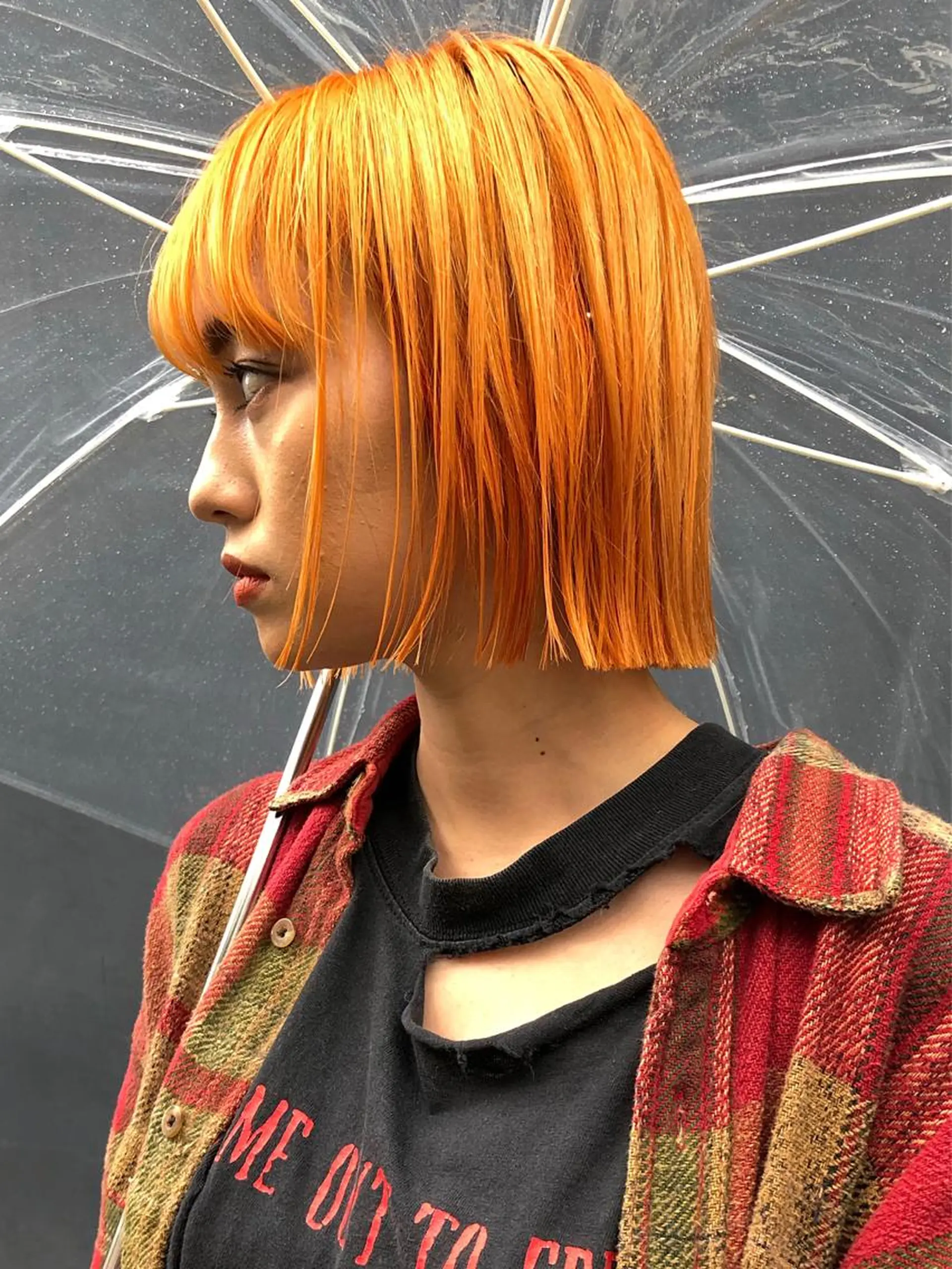 ショート カラー 切りっぱなしボブ ブリーチ オレンジ ボブ カット ヘアカラー トリートメント ブリーチ🪡 ボブ🧶レイヤーのヘアスタイル