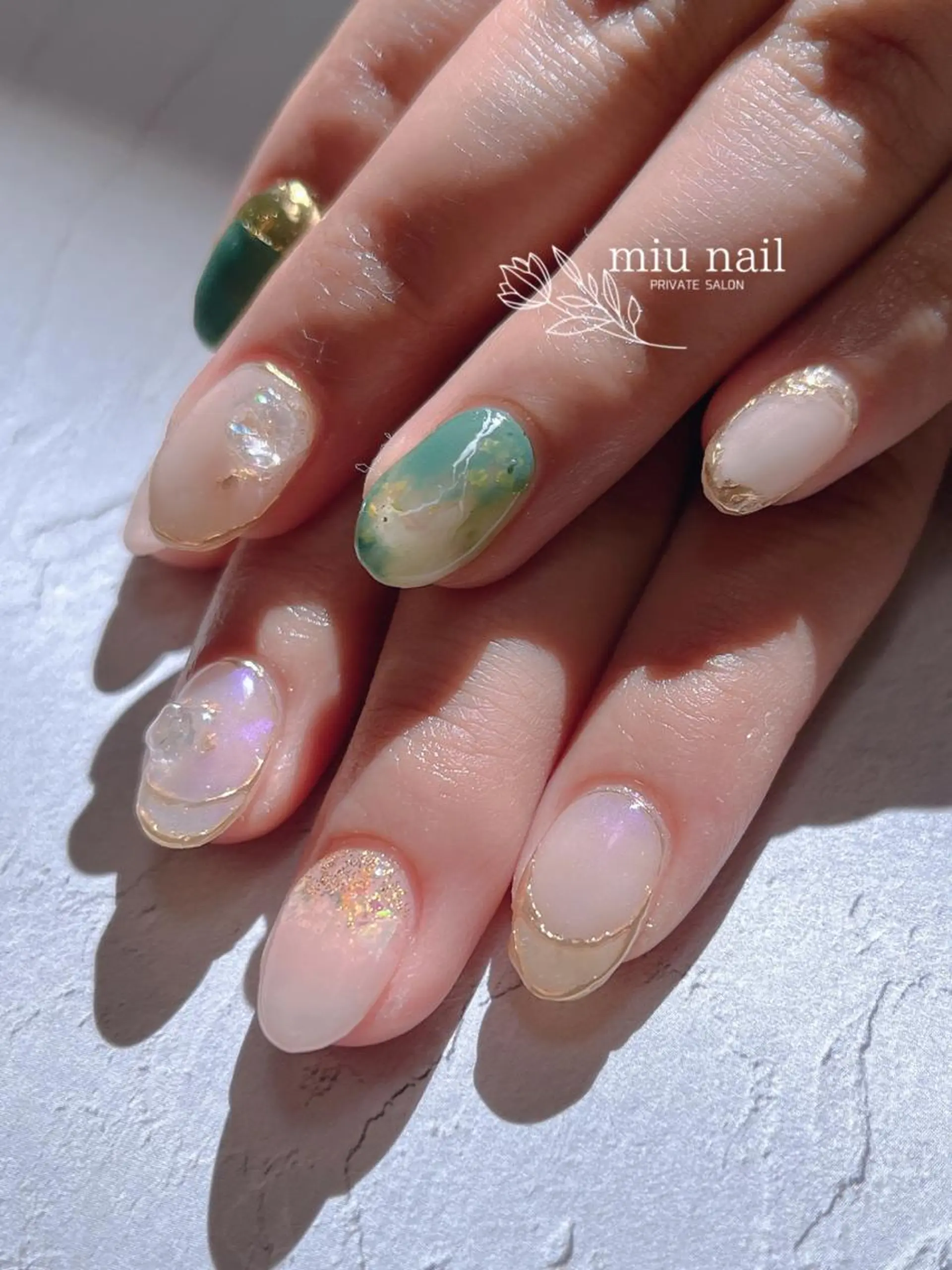 ネイル 杉本 孝美のネイルデザイン