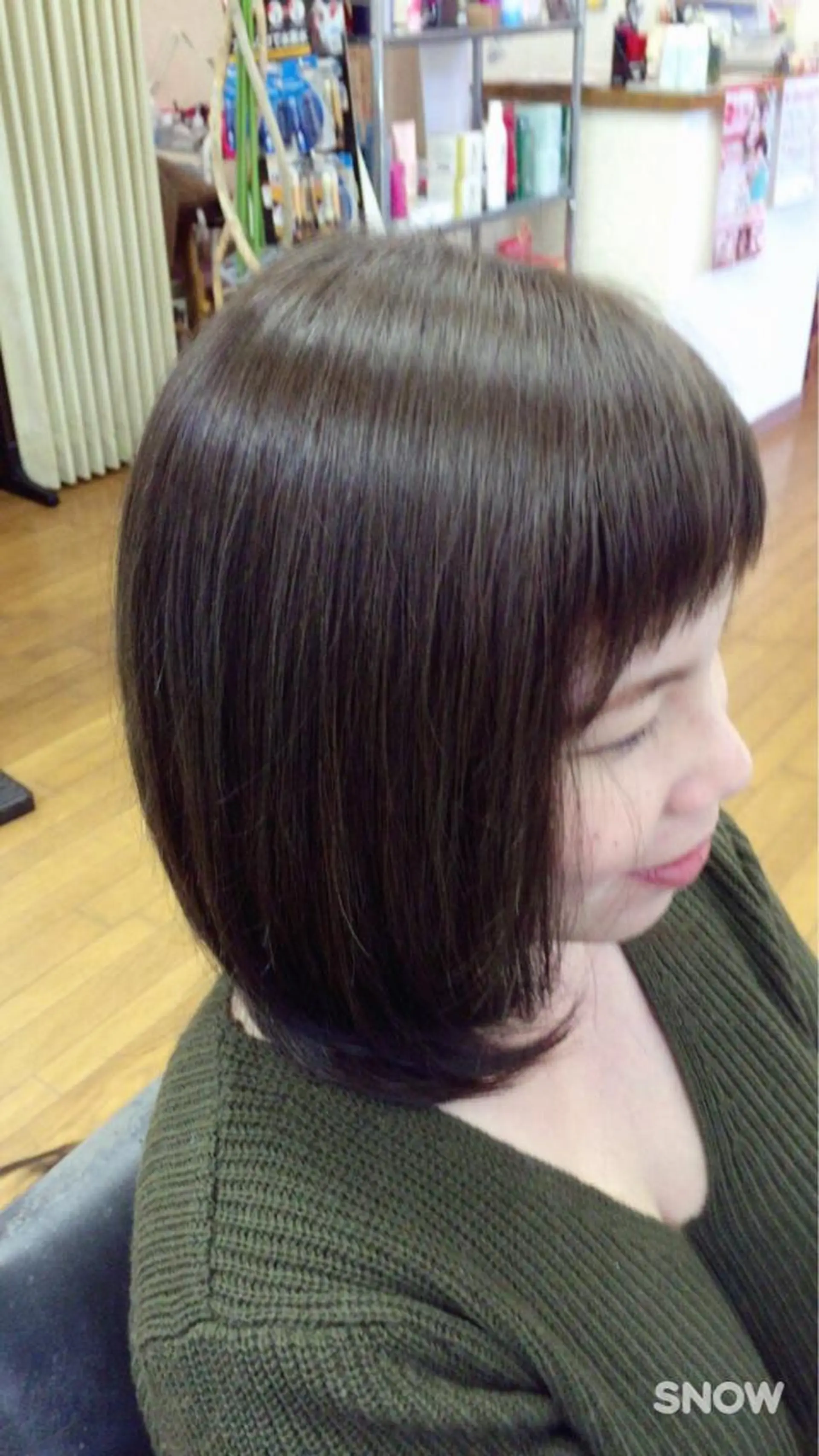 ミディアム 加藤 千秋のヘアスタイル