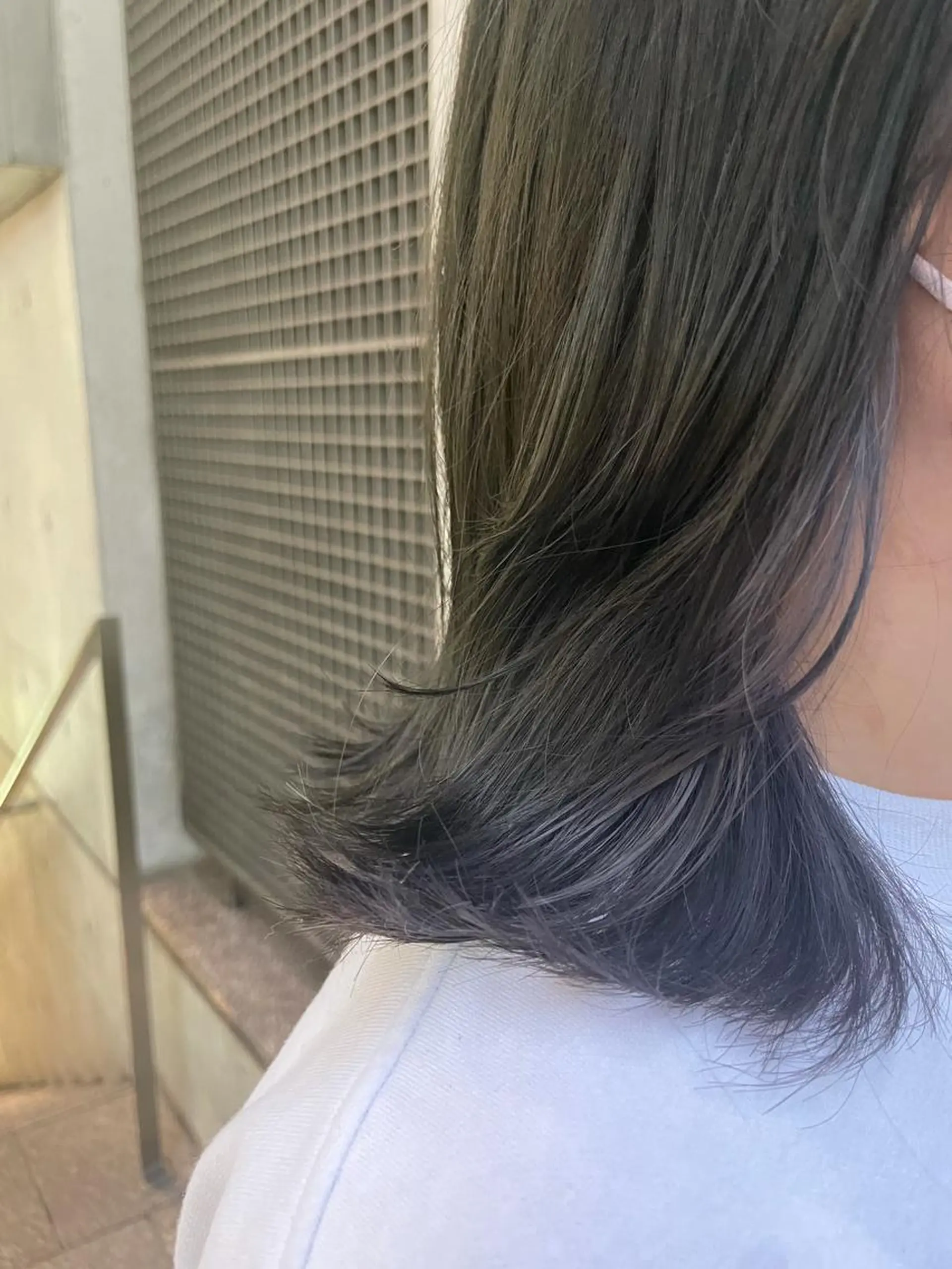 ミディアム カラー ブルーカラー ブルーラベンダー インナーカラー ラベンダーカラー ハイトーンカラー/ ダブルカラー/EMIのヘアスタイル