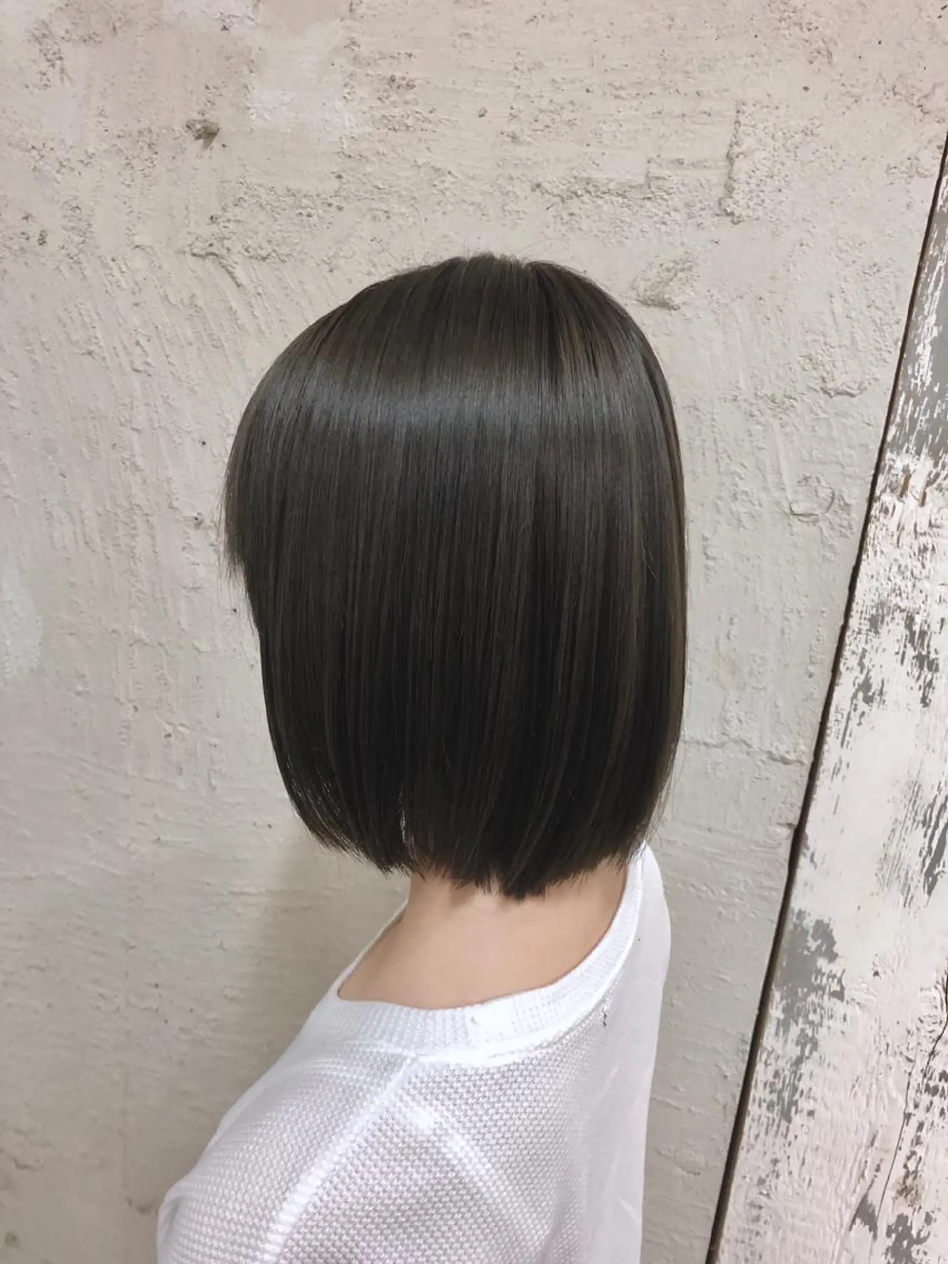 ショート カラー ブルーカラー ブルージュ イルミナカラー 桐原 竜也のヘアスタイル