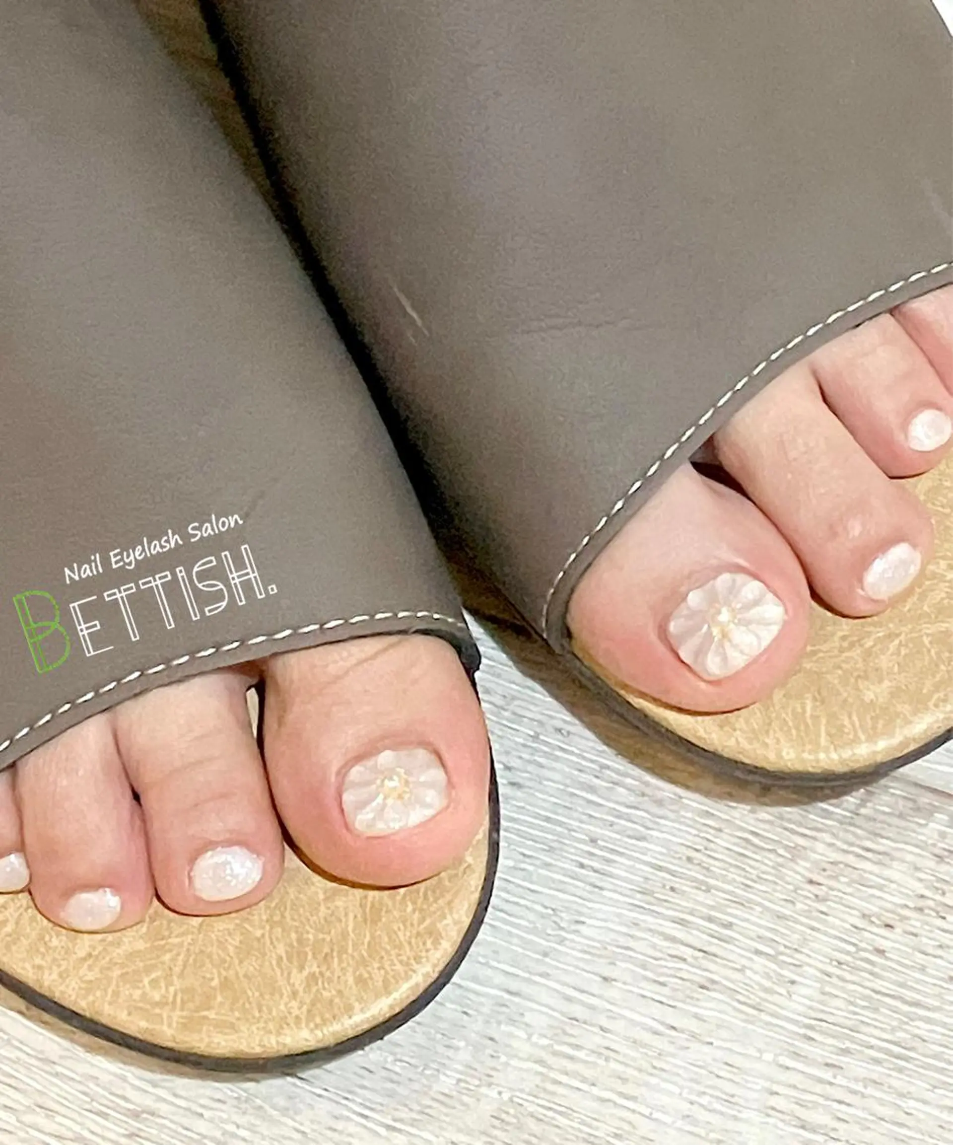 ネイル フラワーネイル ぷっくりネイル フットネイル BETTISH. KUMIKO☺︎︎のネイルデザイン