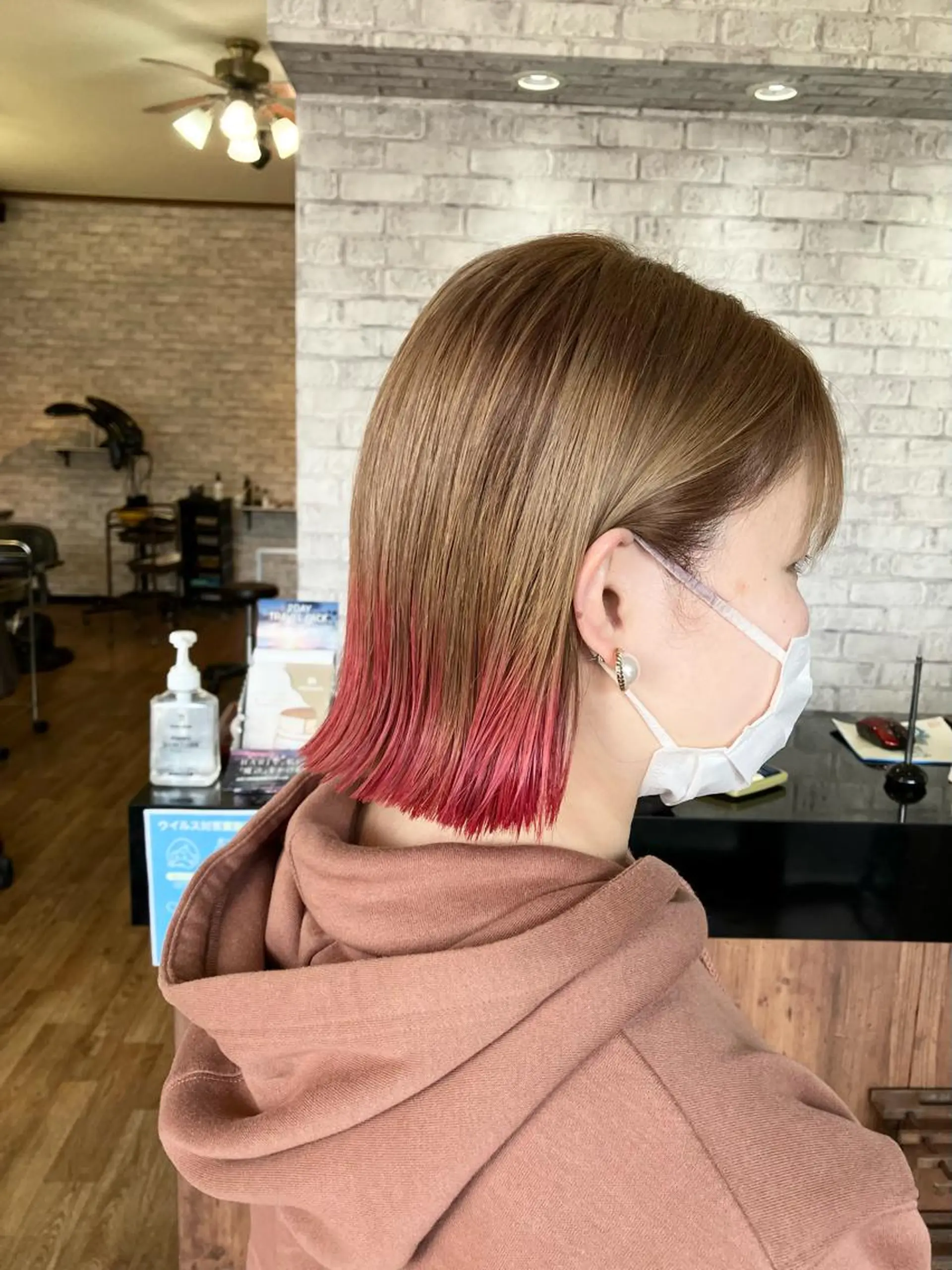 ミディアム カラー ヘアークルーズ ピースのヘアスタイル