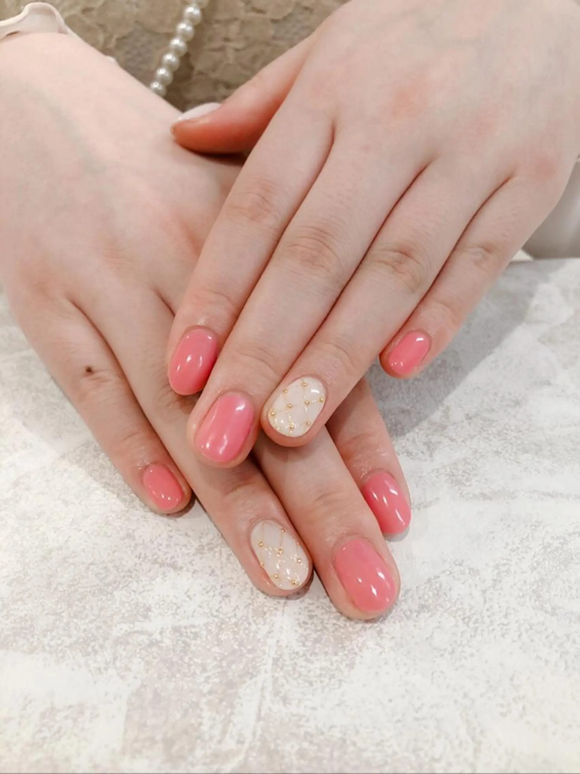 ショート キッズ ネイル ジェルネイル オフィスネイル パラジェル ピンク ブライダルネイル Luana nail (ルアナネイル)のネイルデザイン